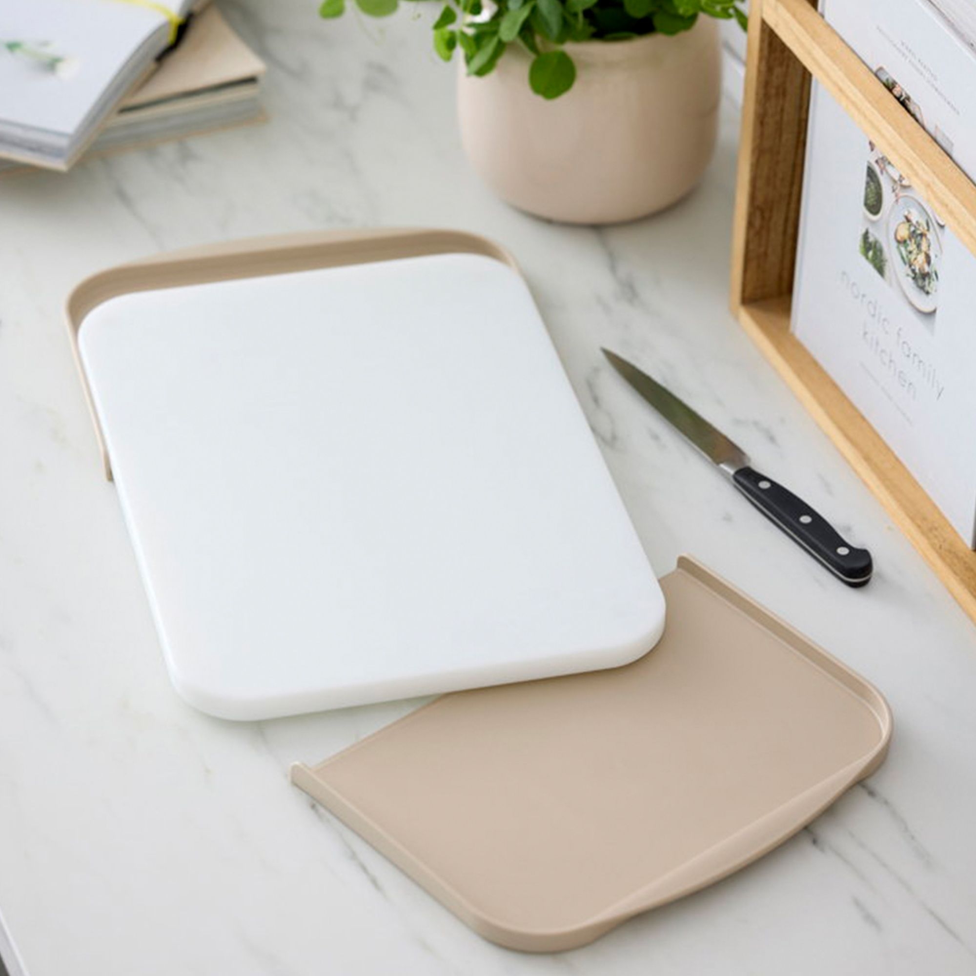 Rosti - Separa chopping board with bowls - Humus