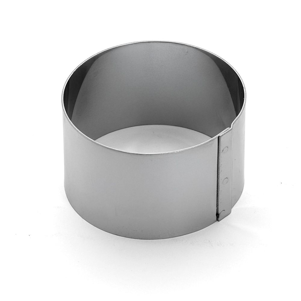 Round adjustable stainless steel cake ring