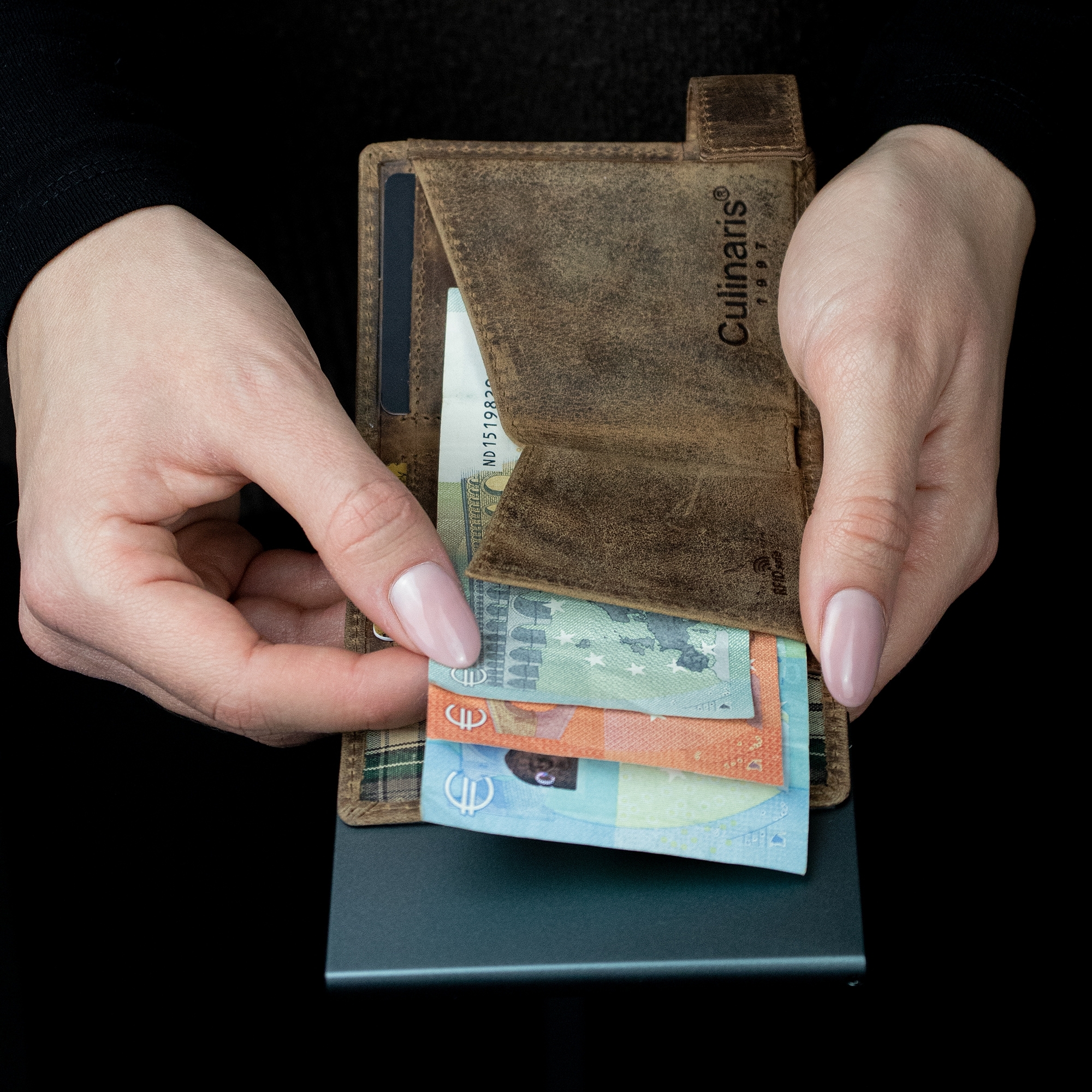 Card Case with Coin Pocket  XXL  - Hunter brown | Culinaris
