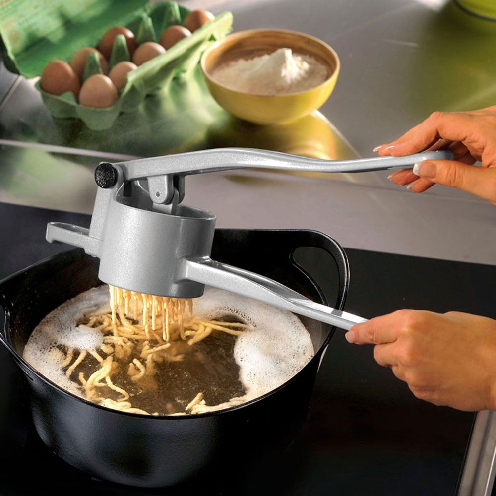 Gefu - Kartoffelpresse und Spätzlepresse SPÄTZLEBOUB Guss Gefu - Kartoffelpresse und Spätzlepresse SPÄTZLEBOUB Guss