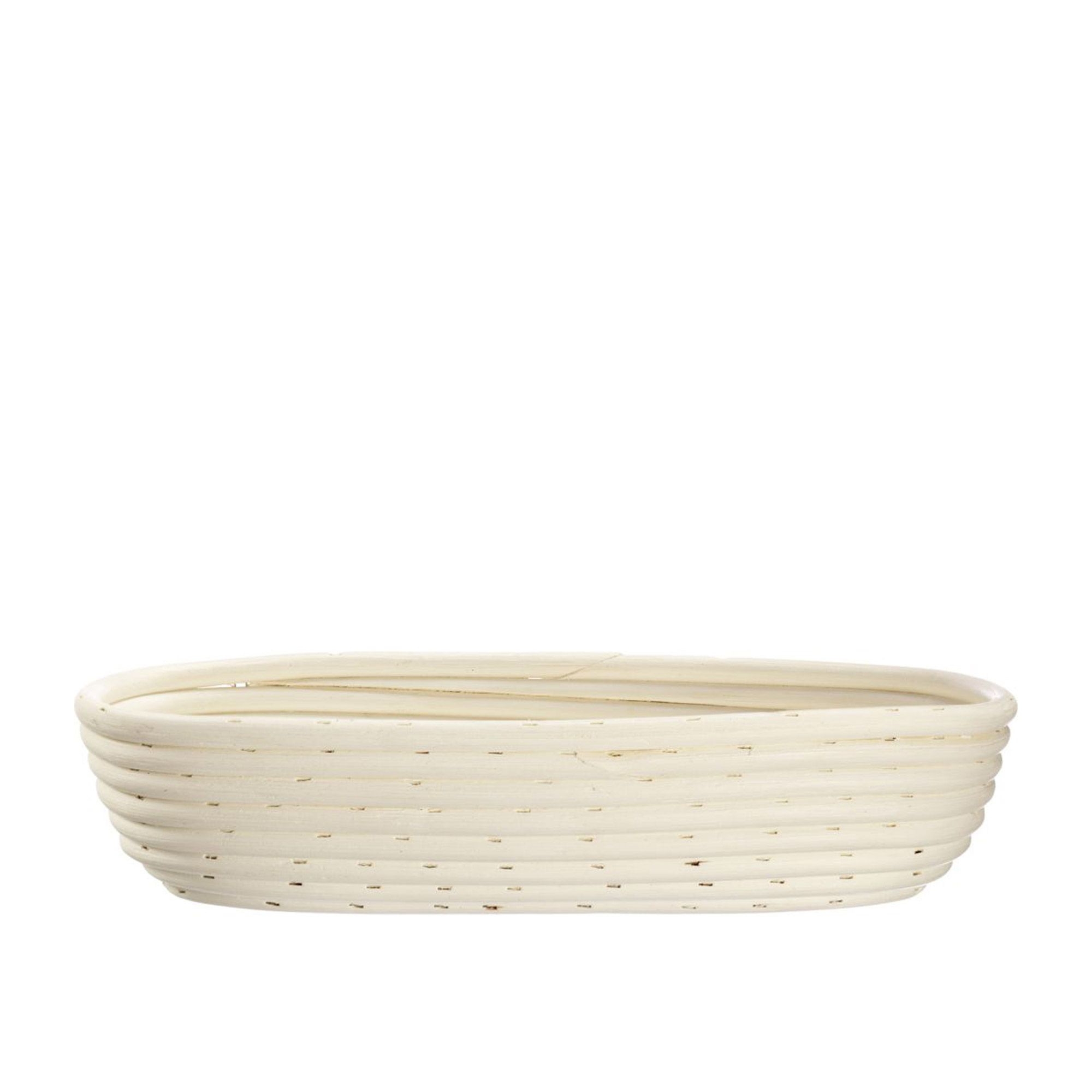 Oval proofing basket for shaping bread or baguette dough