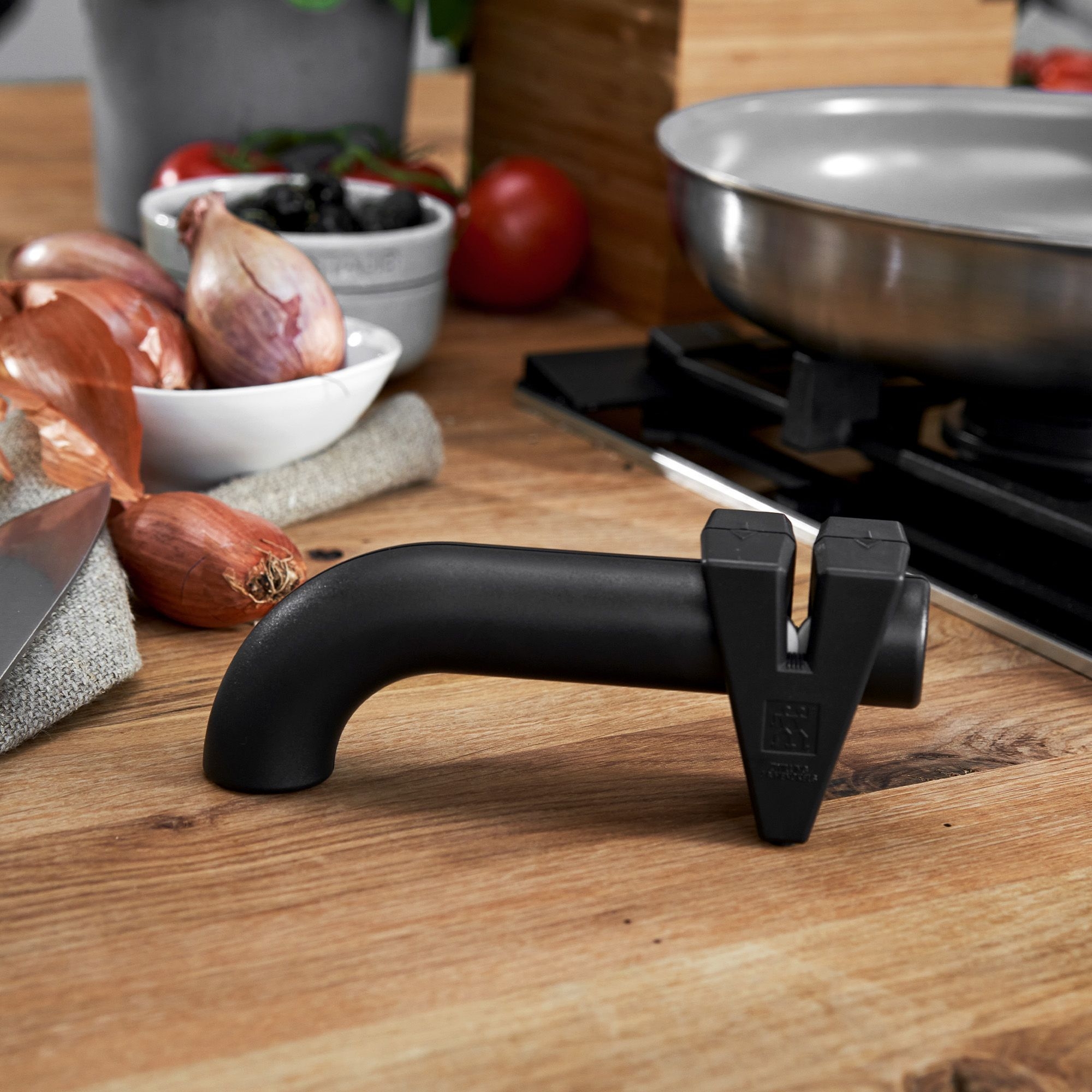 ZWILLING - Knife sharpener | 17 cm | black ZWILLING - Knife sharpener | 17 cm | black
