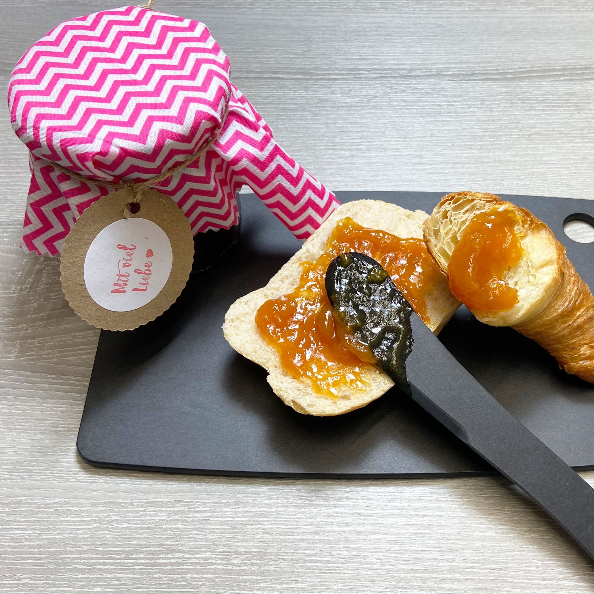 JADE - "Gourmet" spreading knife JADE - "Gourmet" spreading knife