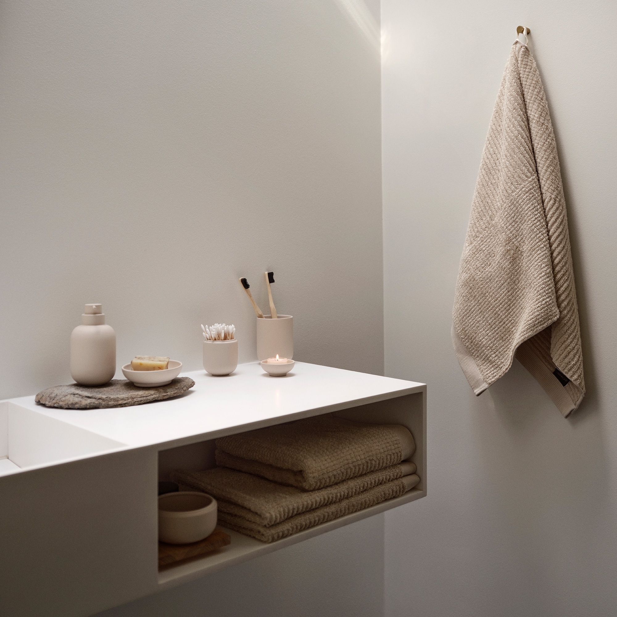 Zone - Sensu Gefäß mit Deckel - Sand