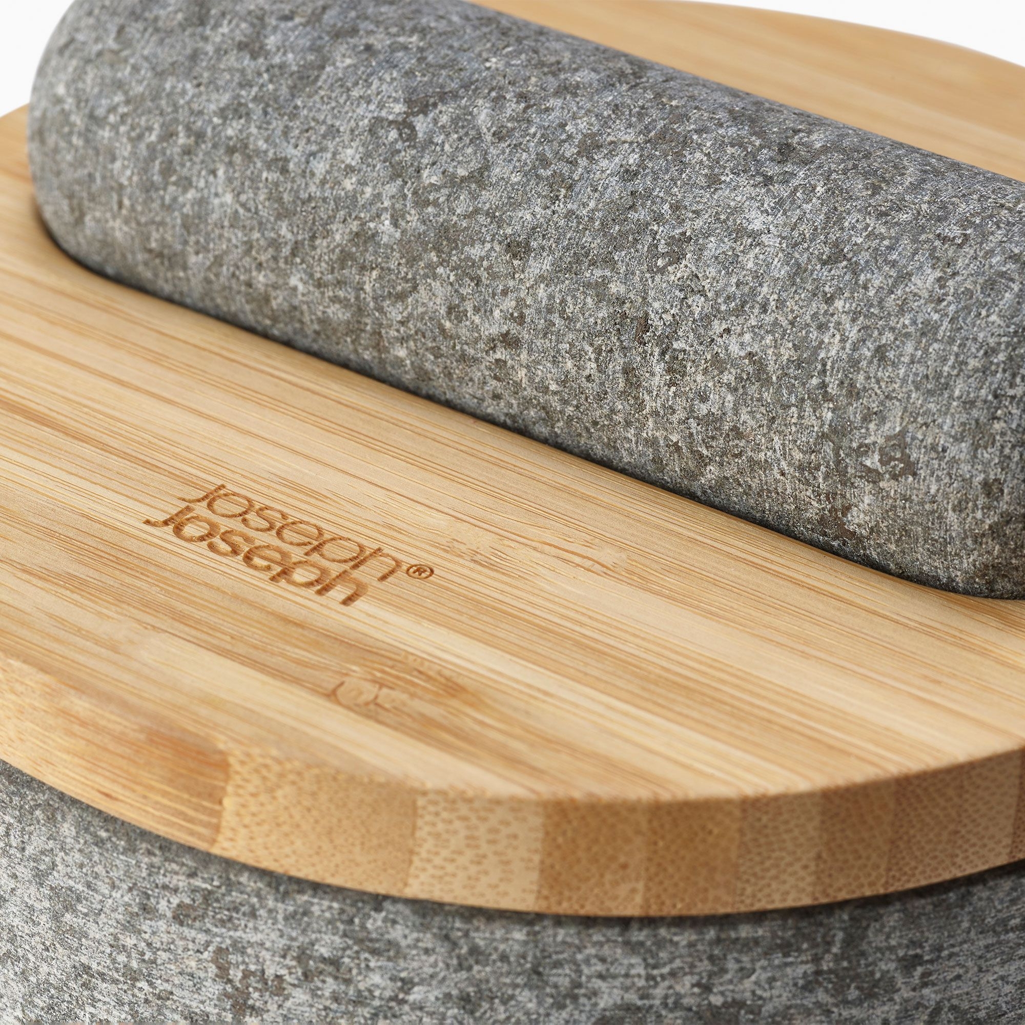 Joseph Joseph - Dash™ Pestle & Mortar with Bamboo Lid Joseph Joseph - Dash™ Pestle & Mortar with Bamboo Lid