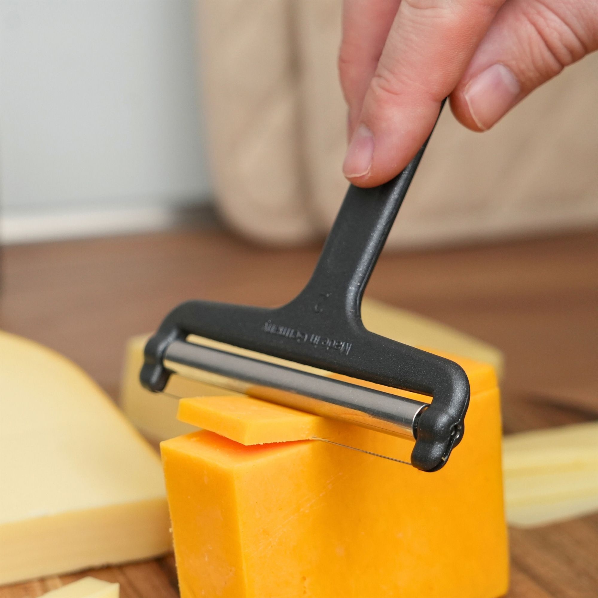 Westmark - Cheese slicer »Rollschnitt« Black Edition