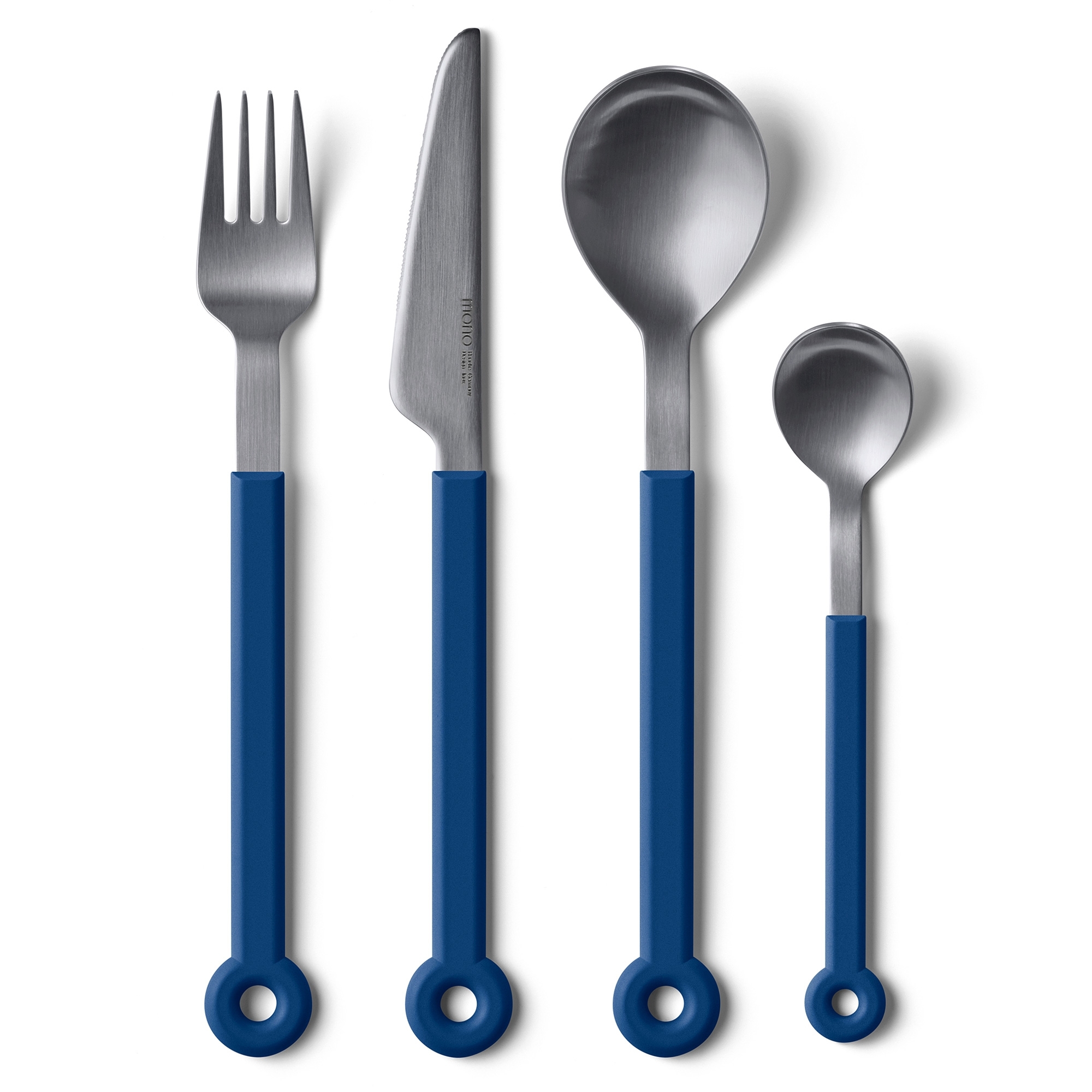 Modernes Besteckset aus Edelstahl mit blauen Griffen