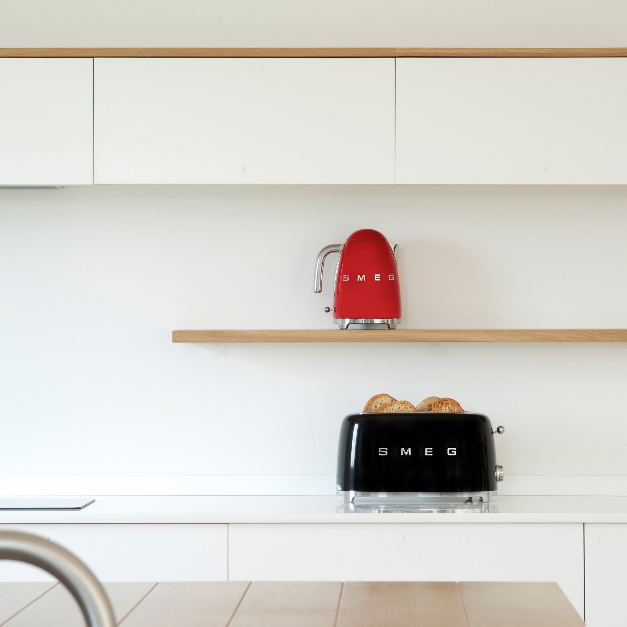 Smeg - 2-slot toaster long TSF02 - design line style The 50 ° years Smeg - 2-slot toaster long TSF02 - design line style The 50 ° years