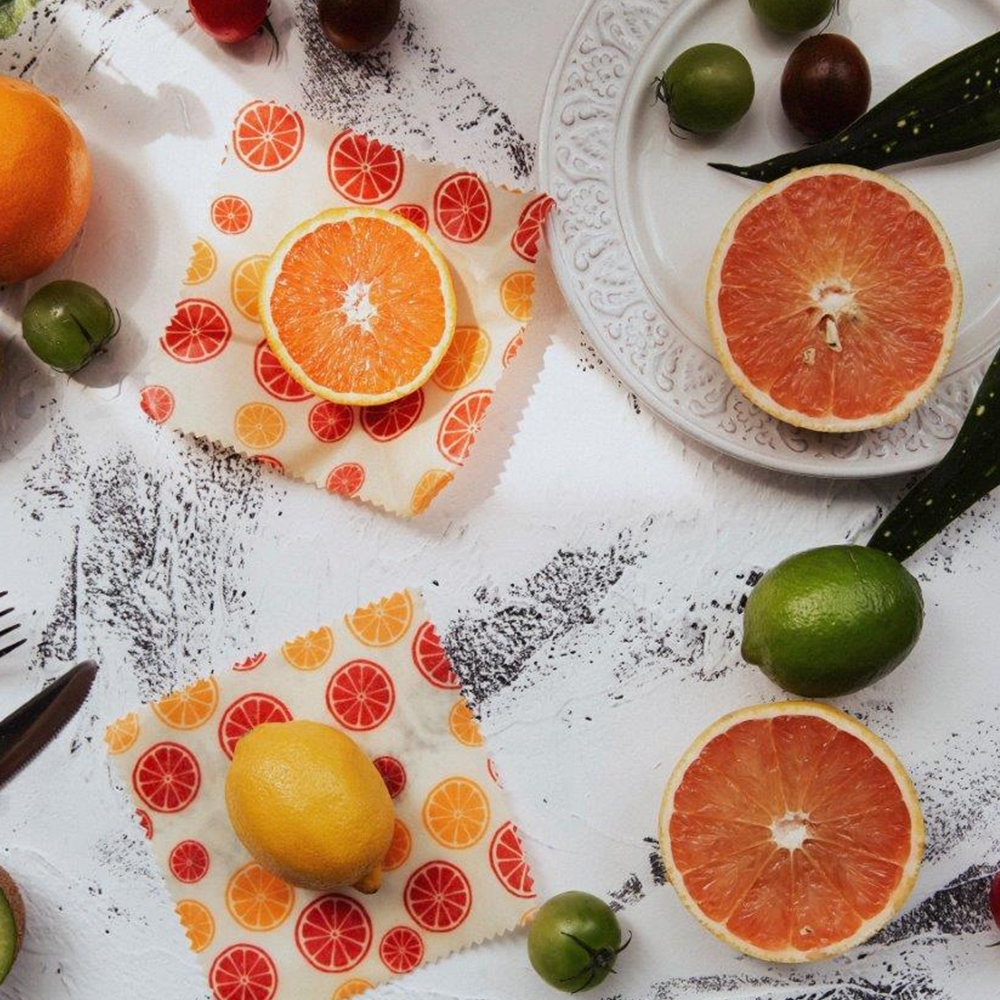 Nuts - Beeswax ""citrus"" - 2 pieces Nuts - Beeswax ""citrus"" - 2 pieces