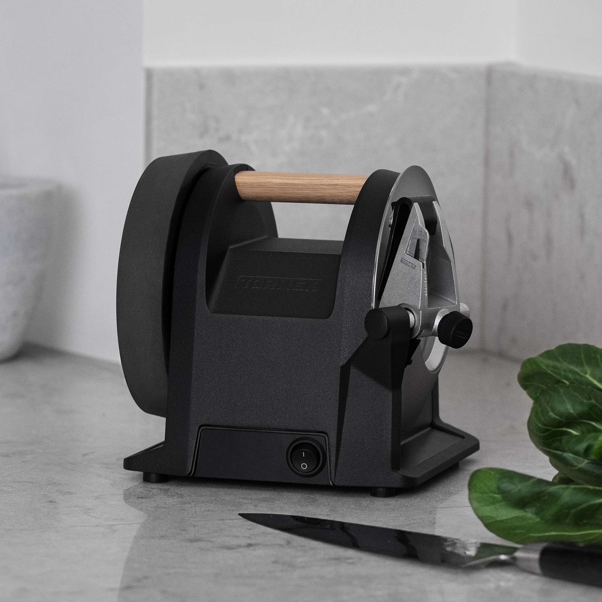 Tormek – Elektrischer Messerschärfer T-1 Kitchen Knife Sharpener Carbon Black Tormek – Elektrischer Messerschärfer T-1 Kitchen Knife Sharpener Carbon Black