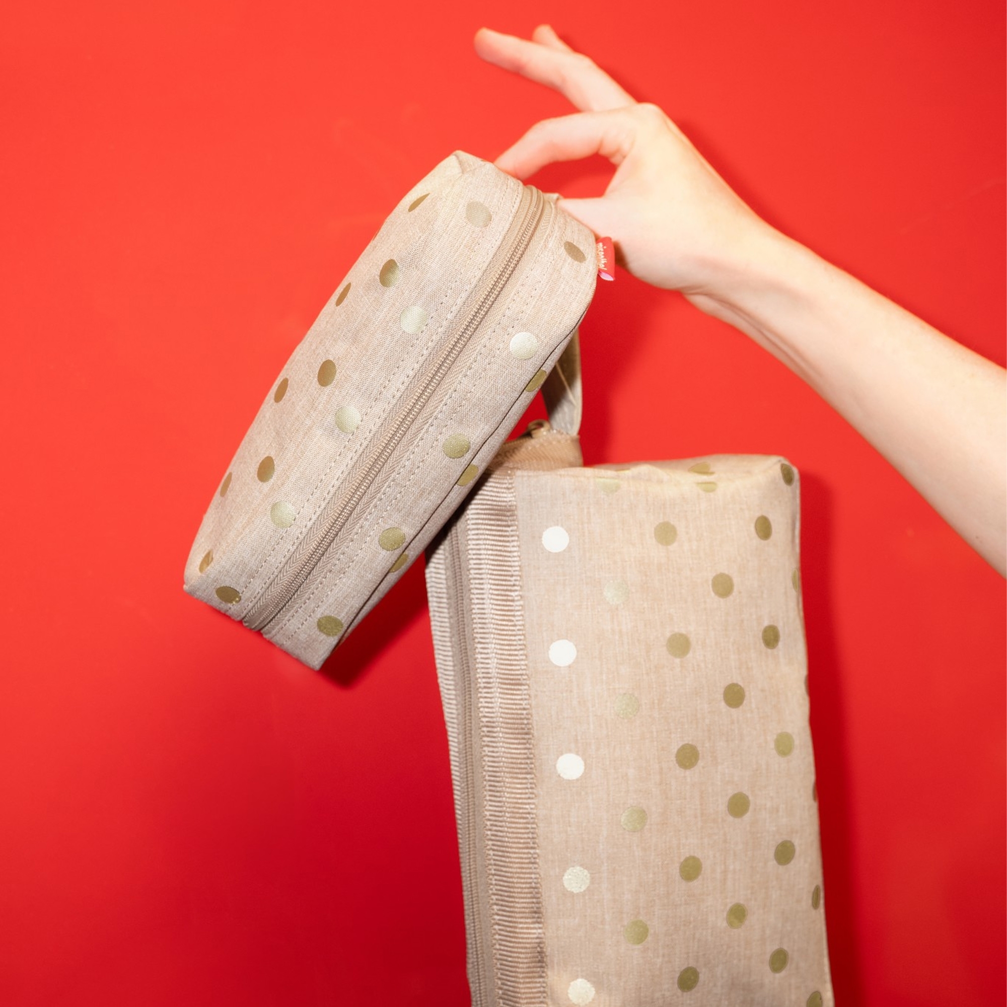 reisenthel - multicase - metallic dots coffee reisenthel - multicase - metallic dots coffee