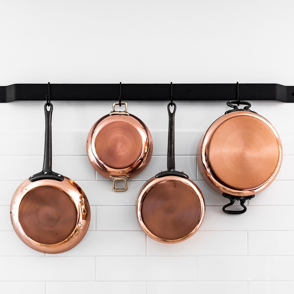 de Buyer - Sauté-Pan with 2 cast Iron handles and lid  20 cm de Buyer - Sauté-Pan with 2 cast Iron handles and lid  20 cm