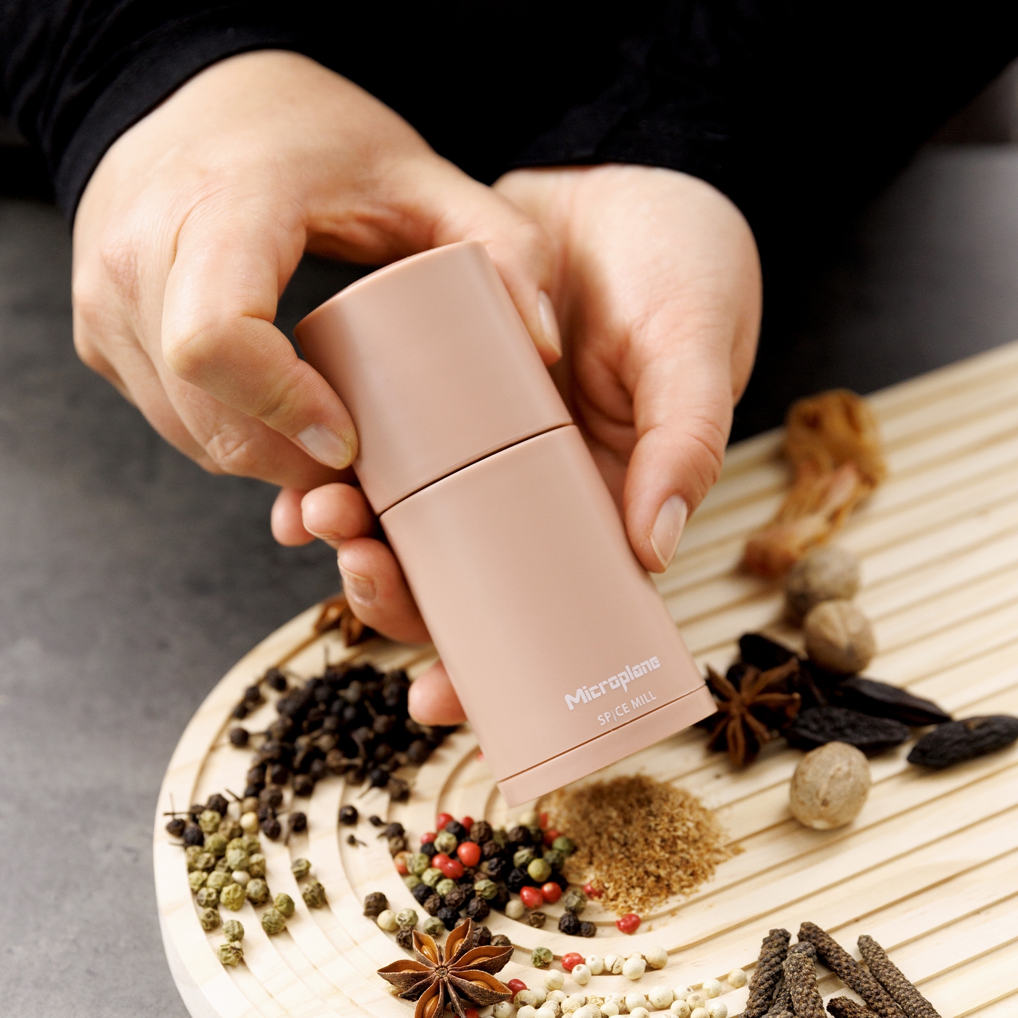 Microplane - Muskatmühle 2in1 - Dusty Rose Microplane - Muskatmühle 2in1 - Dusty Rose