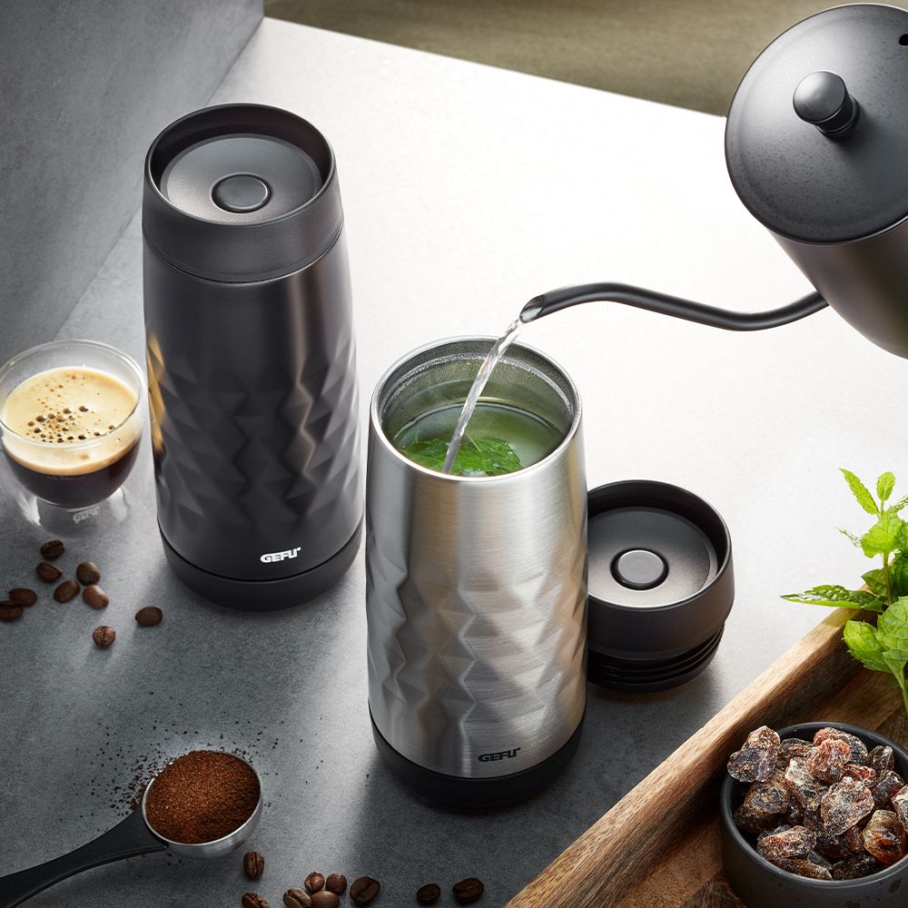 Gefu - Thermo mug NEVIO, black Gefu - Thermo mug NEVIO, black