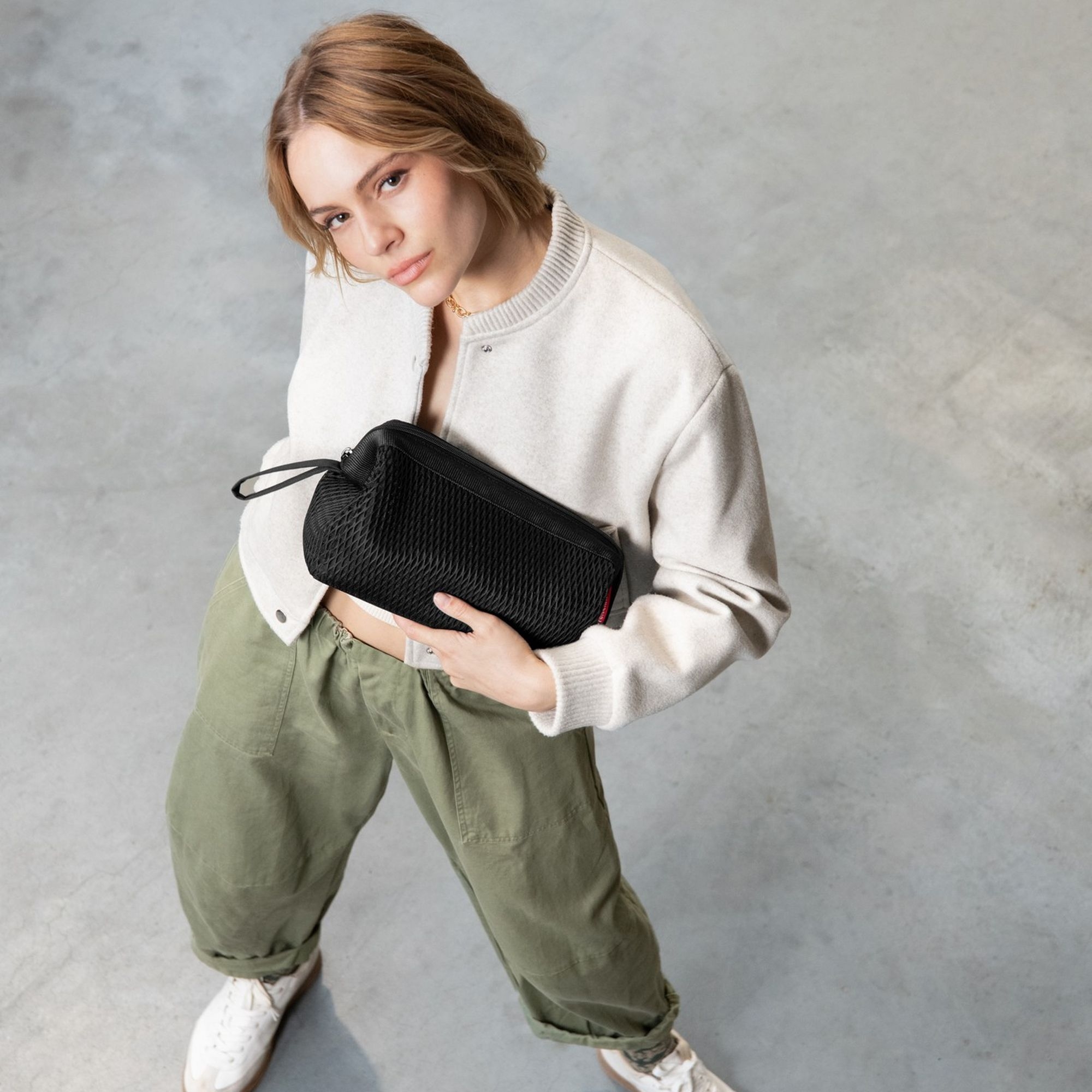 reisenthel - travelcosmetic - mesh black