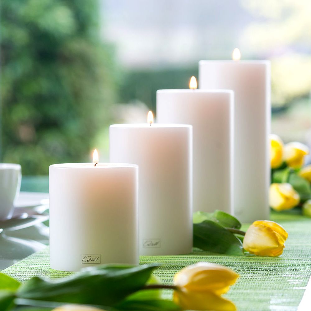 Qult Farluce Trend - Teelichthalter in Kerzenform weiß Ø 6 cm