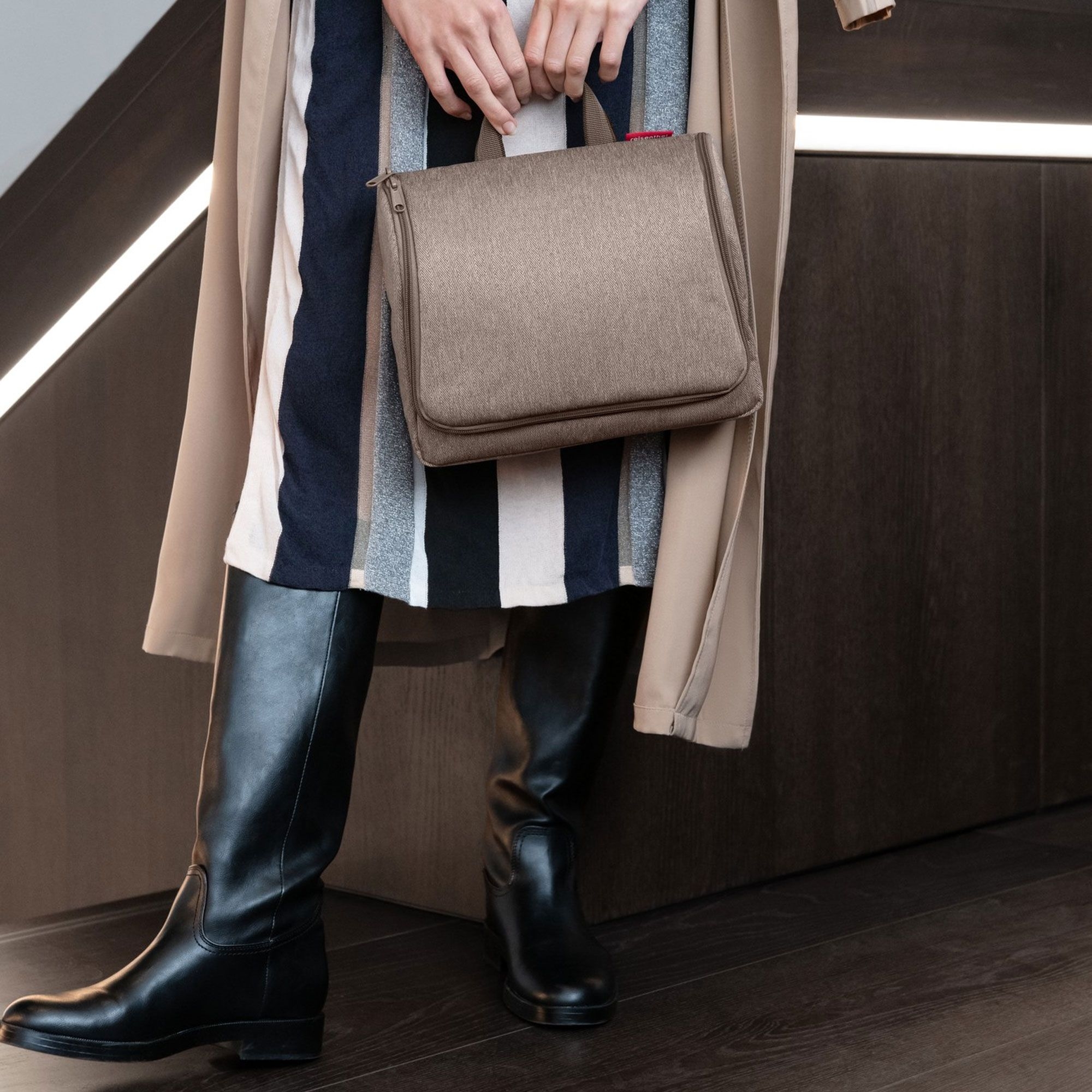 reisenthel - toiletbag XL - herringbone mokka