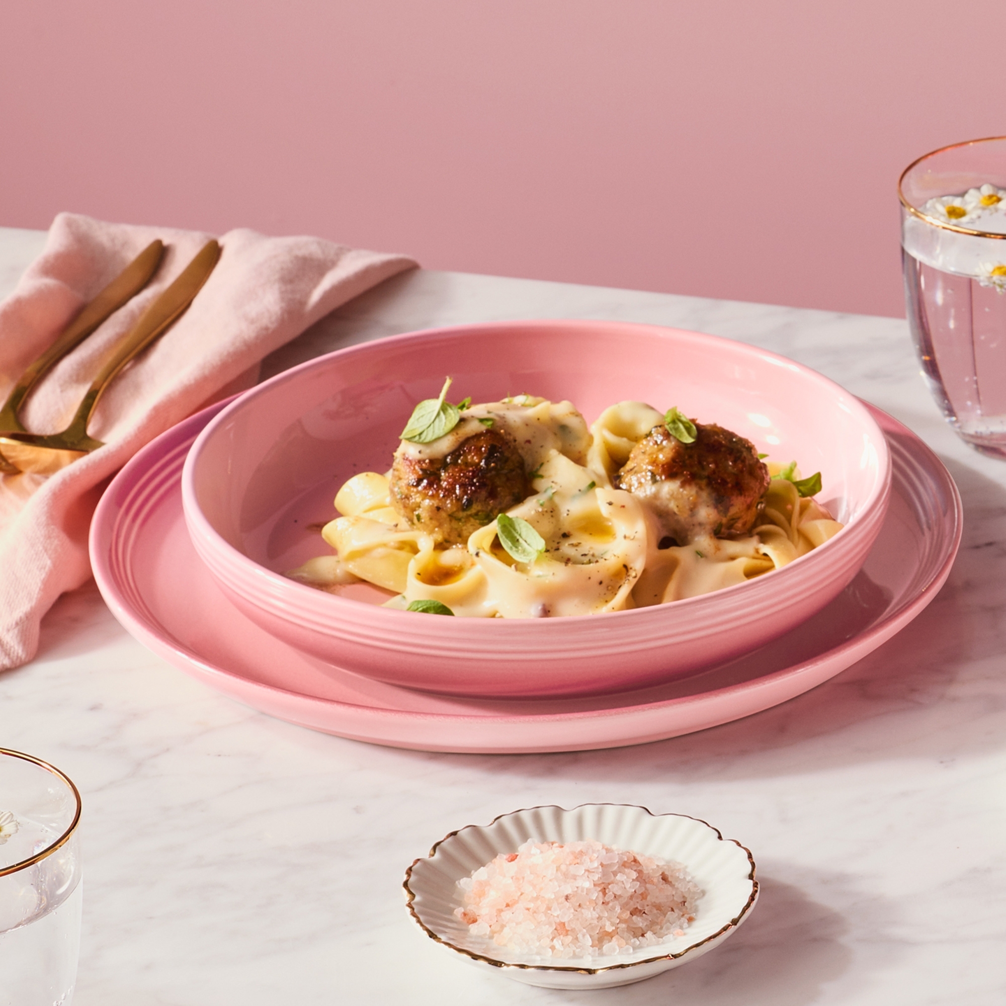 Le Creuset - Pasta Bowl 22 cm - COUPE Le Creuset - Pasta Bowl 22 cm - COUPE