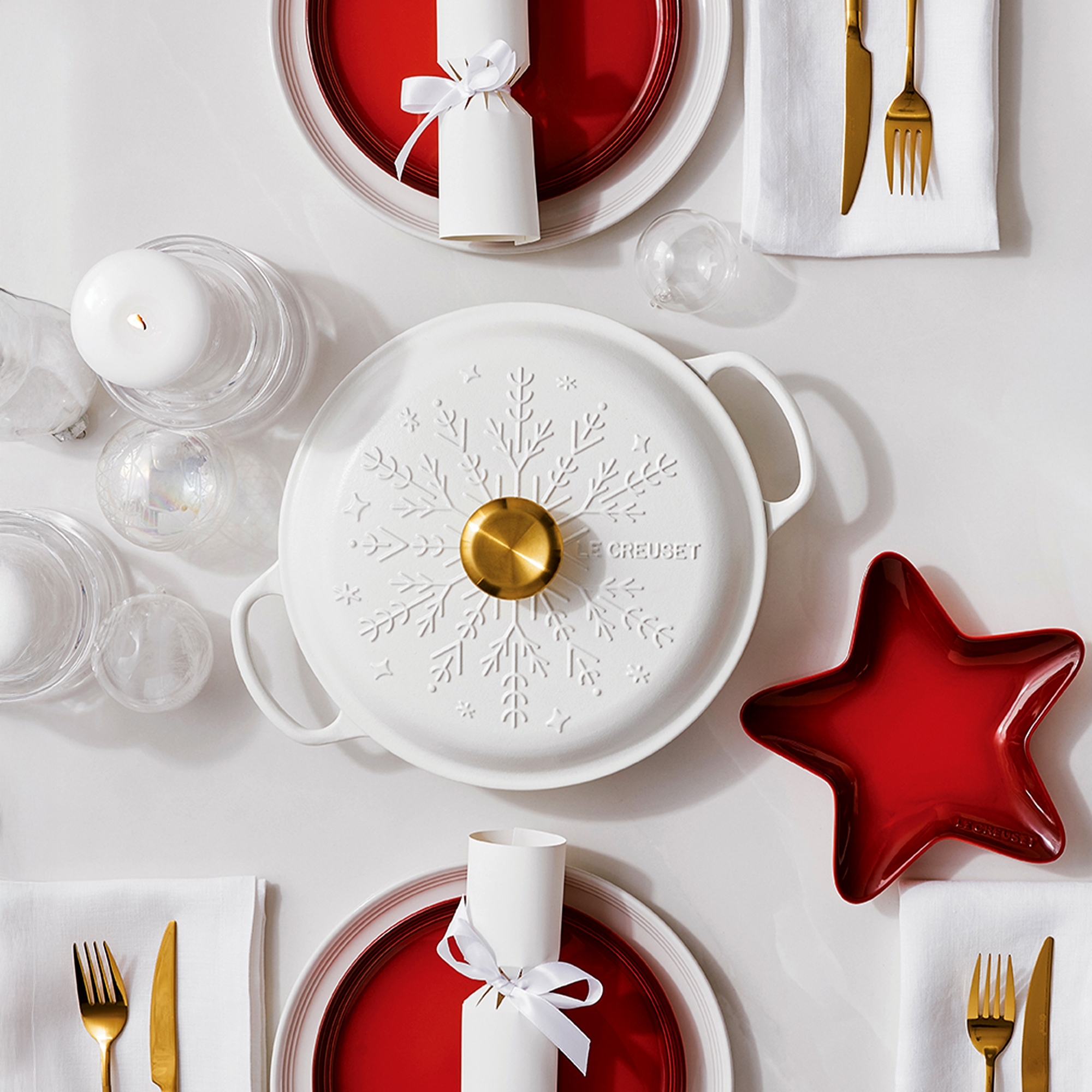 Le Creuset - Cast Iron Shallow Casserole with Gold Knob 26 cm