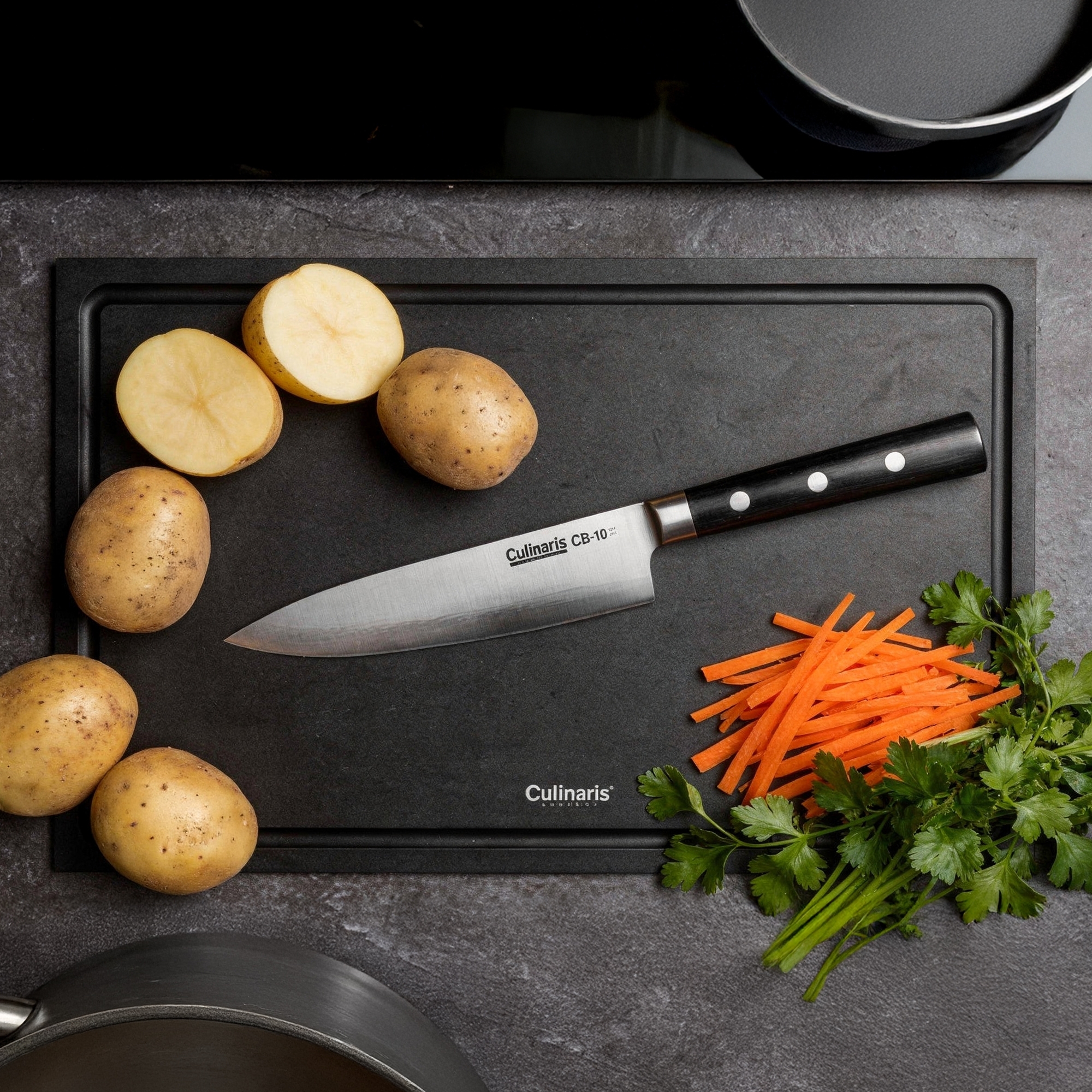 Culinaris small chef’s knife Black Series on board