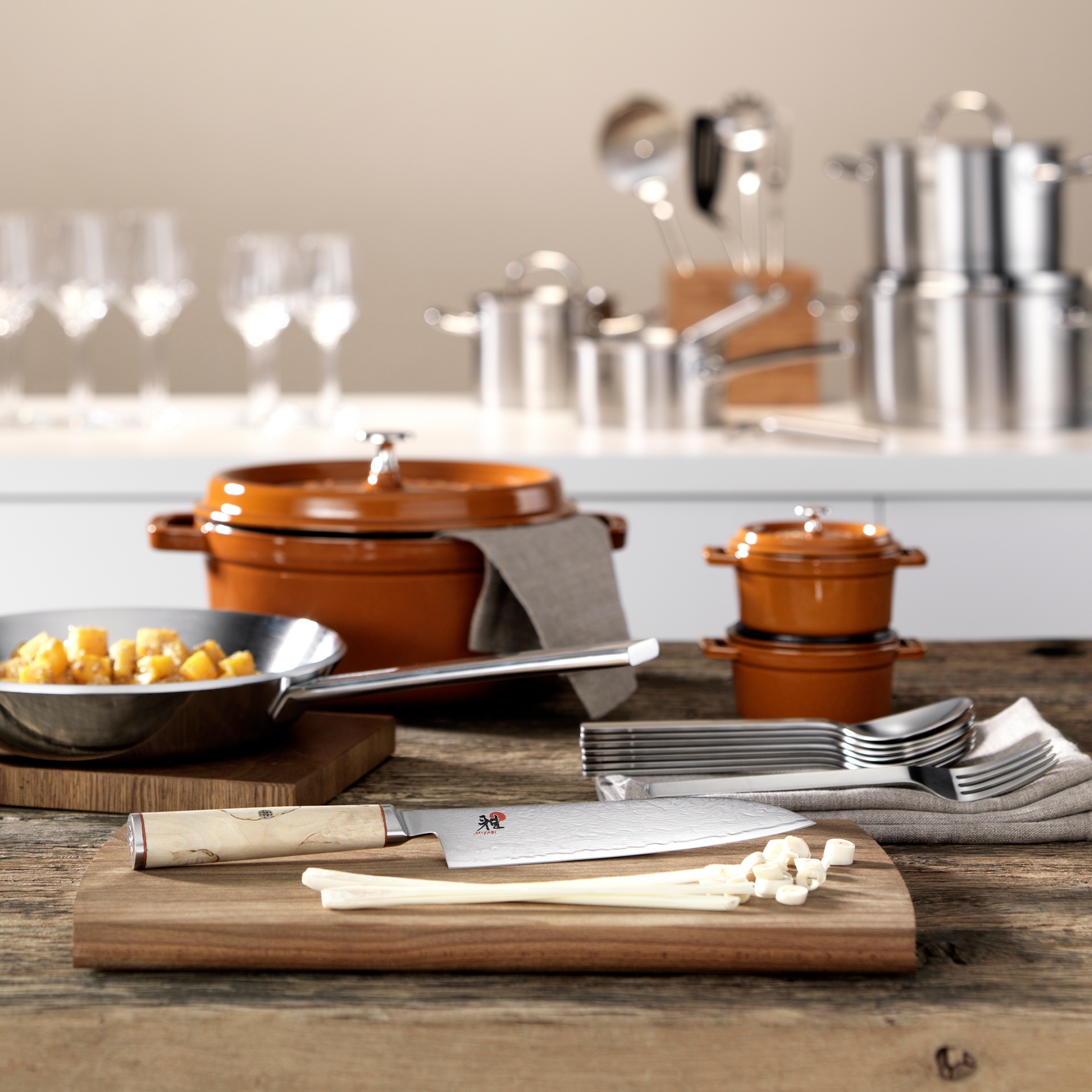 MIYABI - Chutoh | 5000MCD | 16 cm