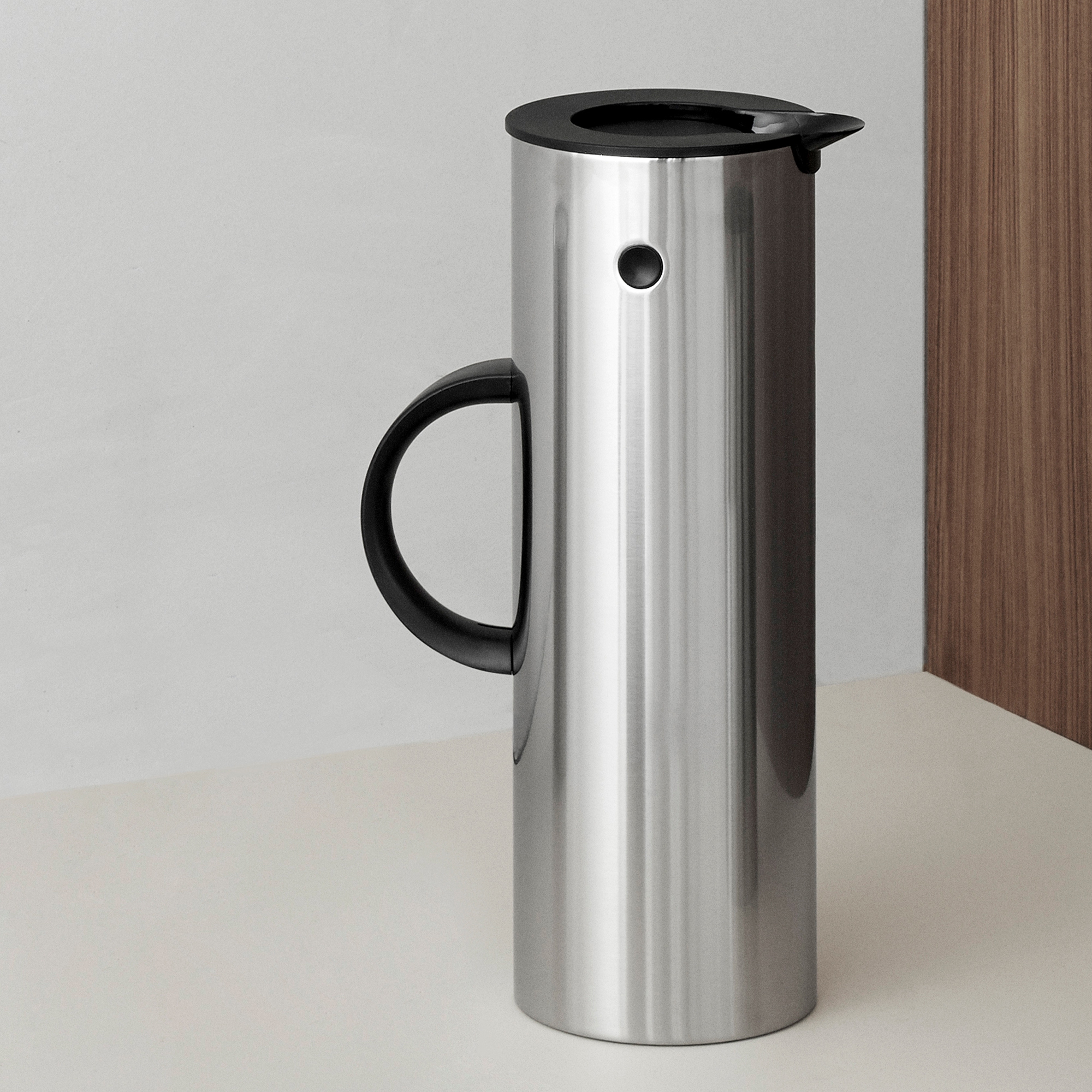 Stelton - EM77 Vacuum jug 1L - Stainless Steel