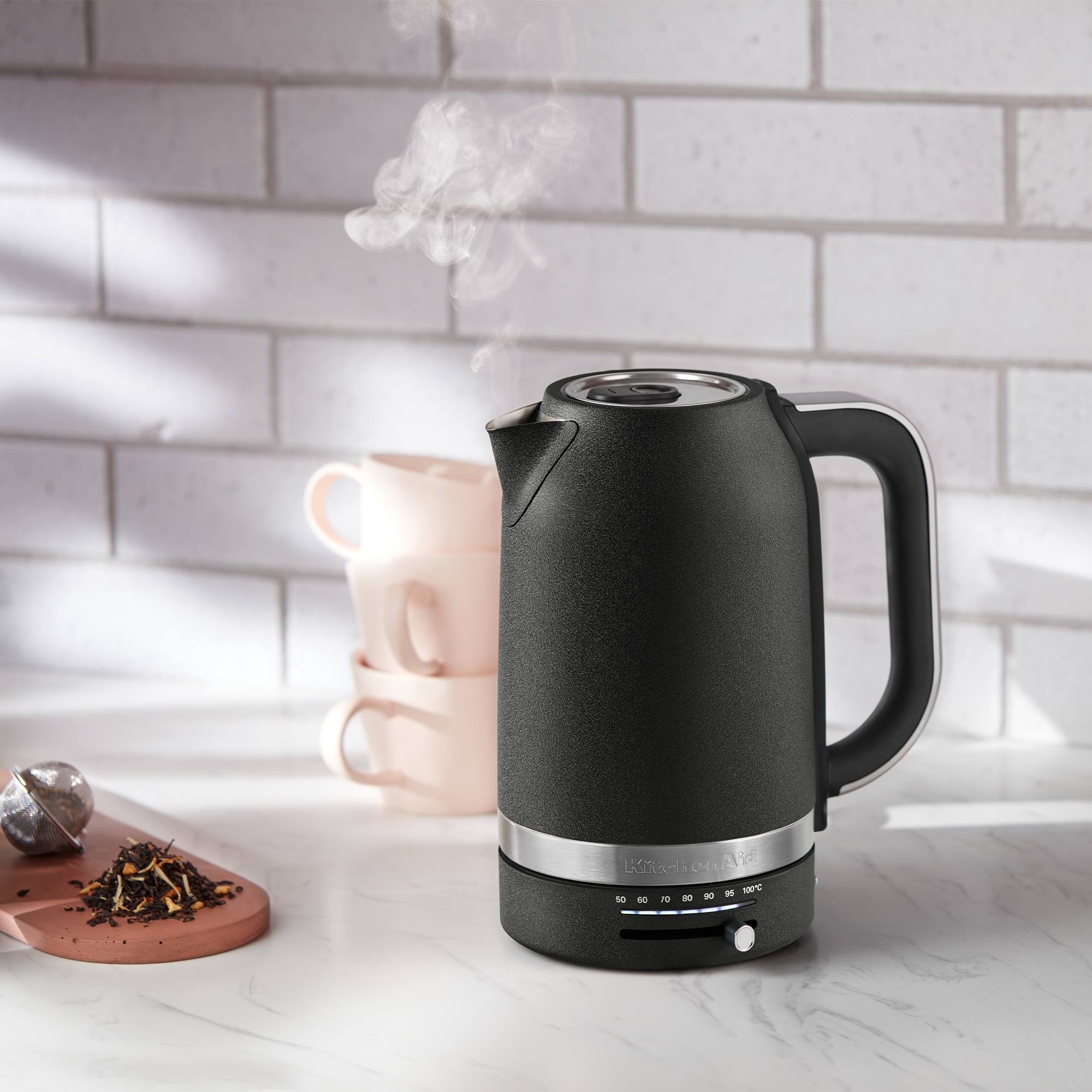 KitchenAid - 5KEK1701 - 1.7L kettle with temperature setting - cast iron black