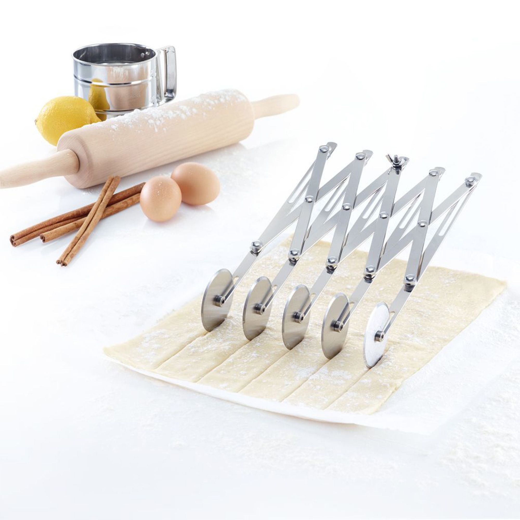 Westmark - Dough cutter, 5 wheels