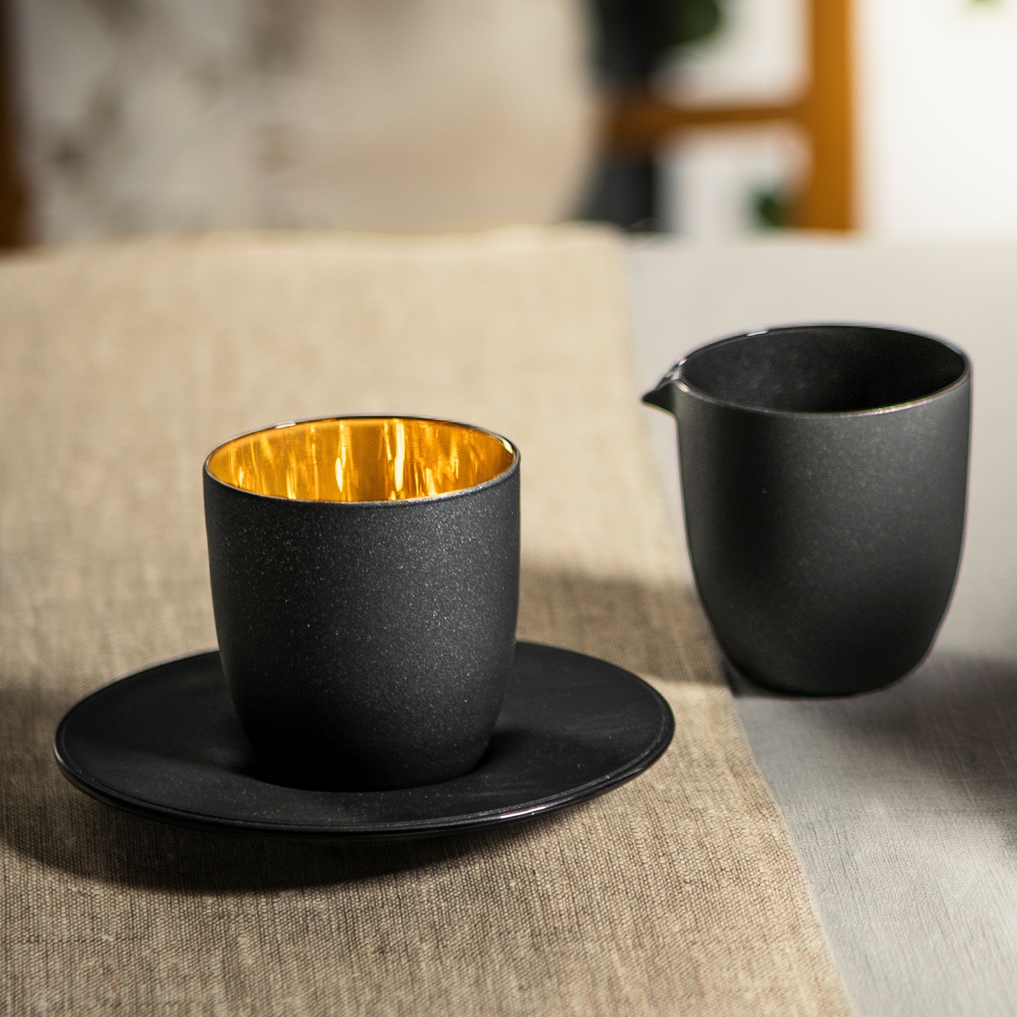 Eisch – Affogato Set – Glass with small jug, black/gold