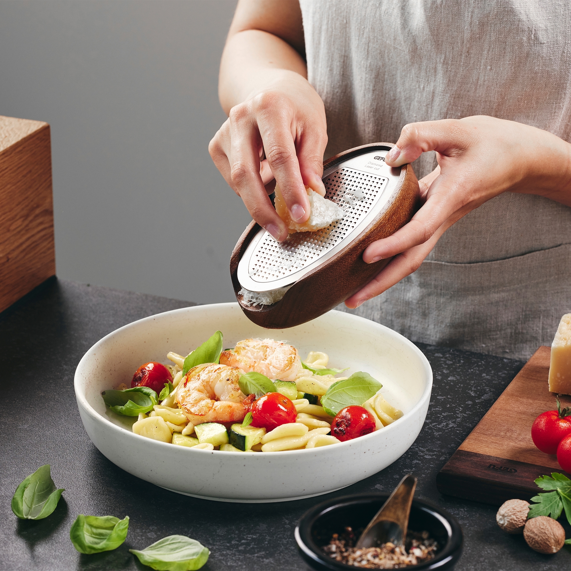 Gefu - Parmesan grater PARMEZO