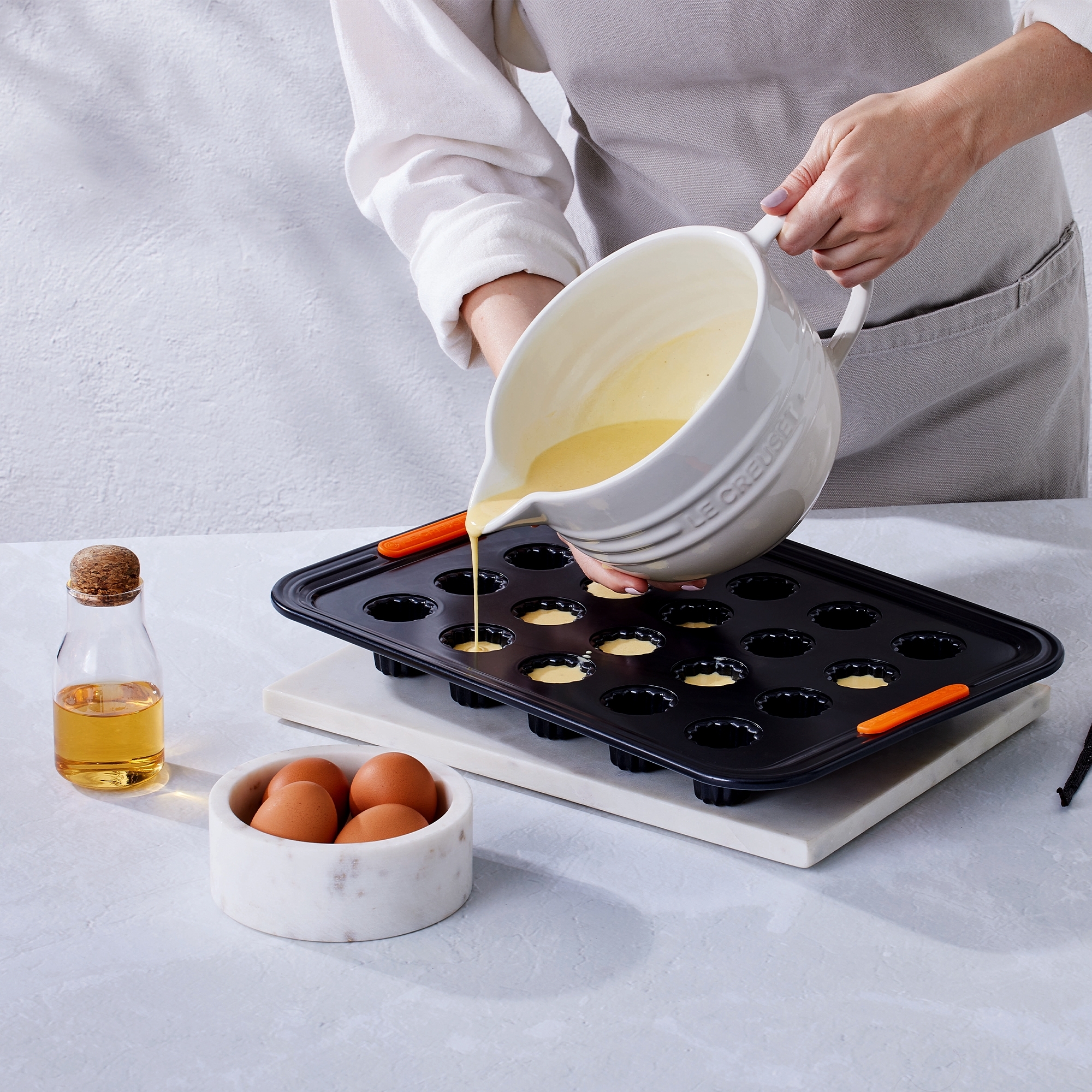 Le Creuset - Mini Cannelé Tray 20 Le Creuset - Mini Cannelé Tray 20