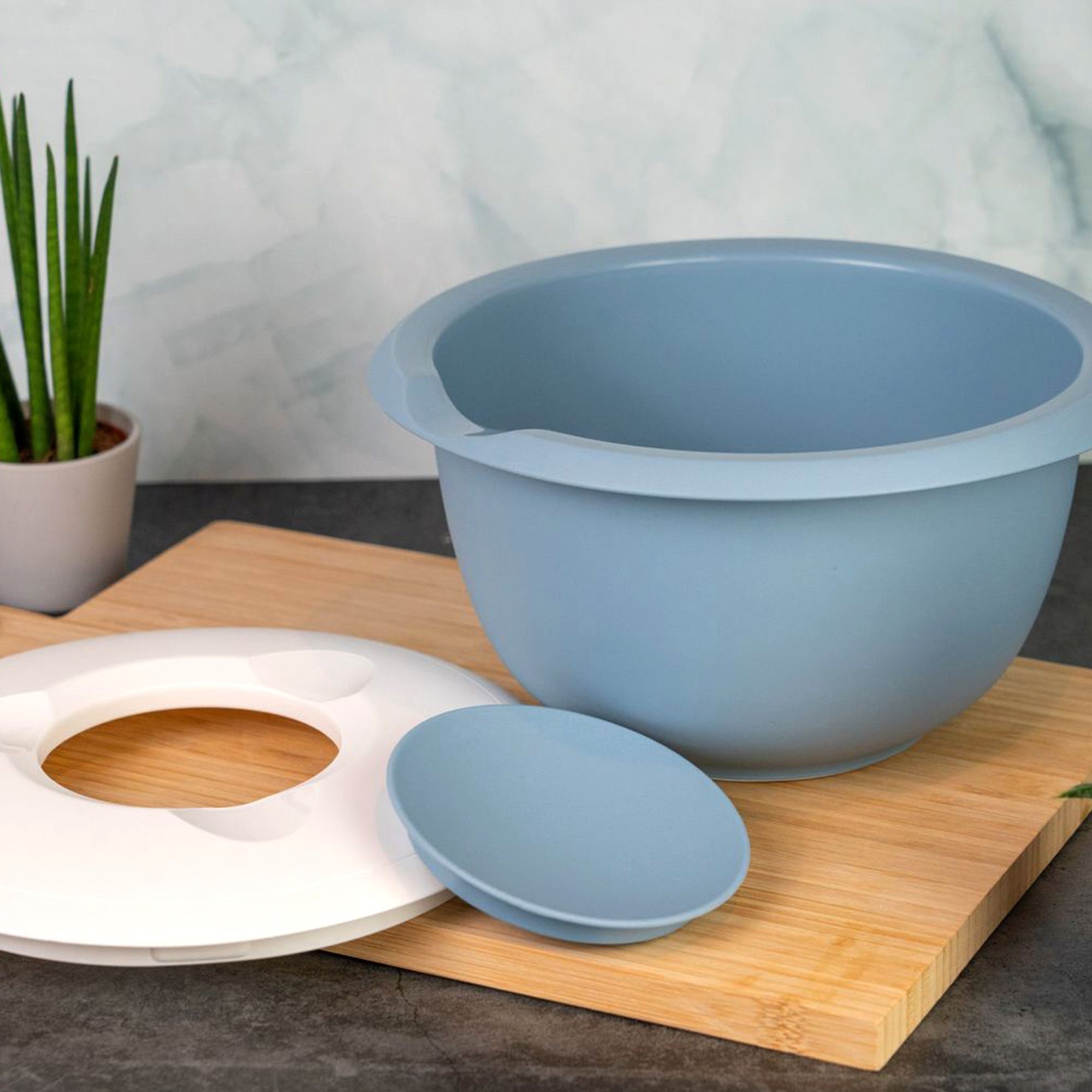 Westmark - Mixing bowl with two-part lid 3.5 l - Blue/White