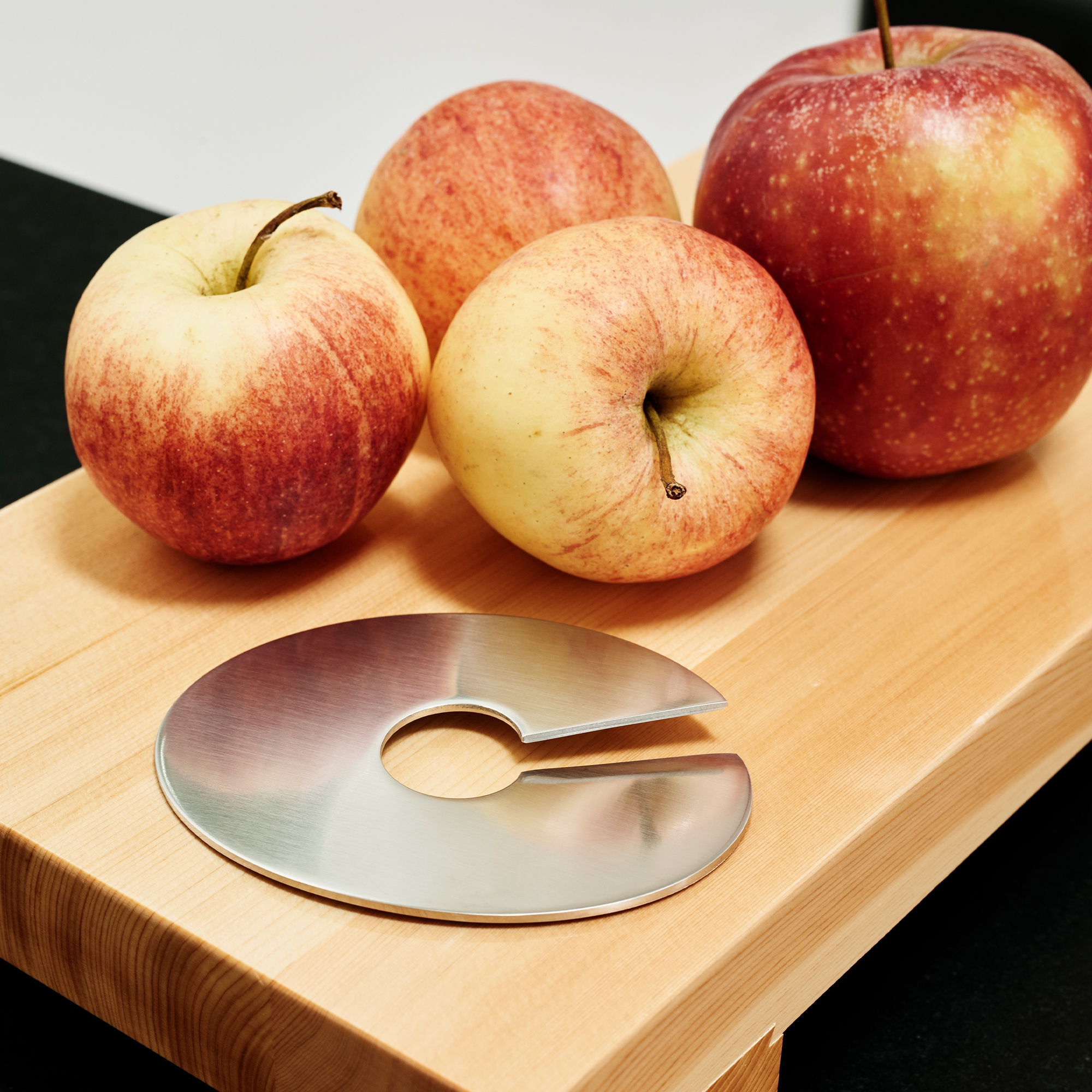 mono - giro apple cutter