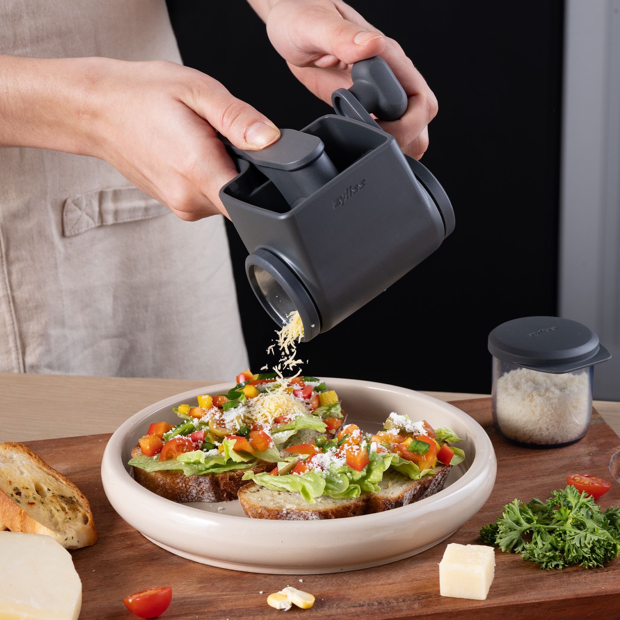 Zyliss - Professional Cheese Grater Set