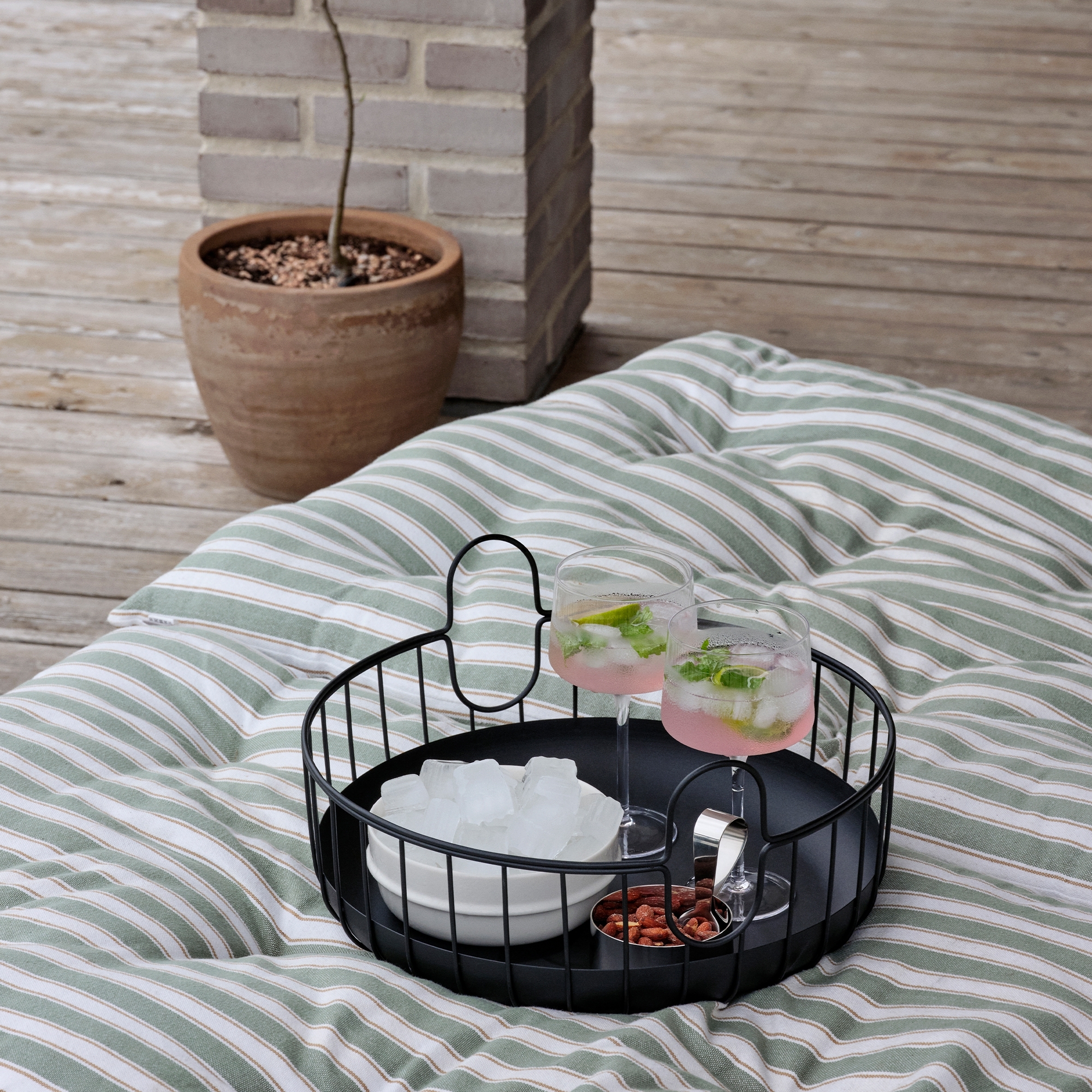 Zone - Inu Korb - 38 x 18 cm - Black