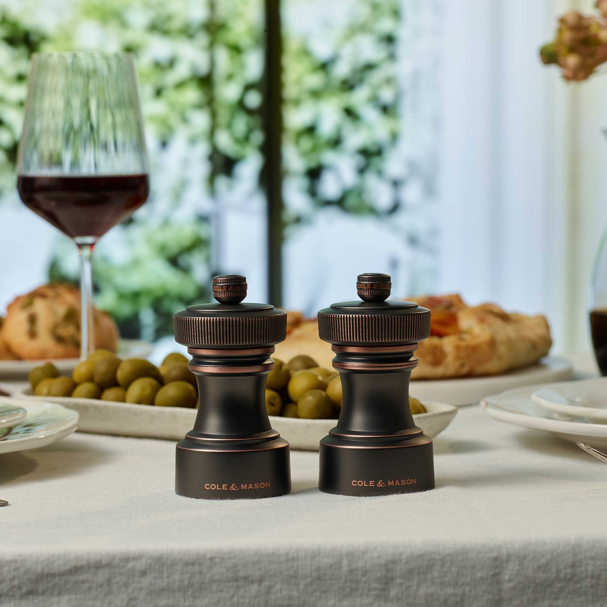COLE & MASON - Hoxton Pepper und Salt Mill Set | Antique Bronze