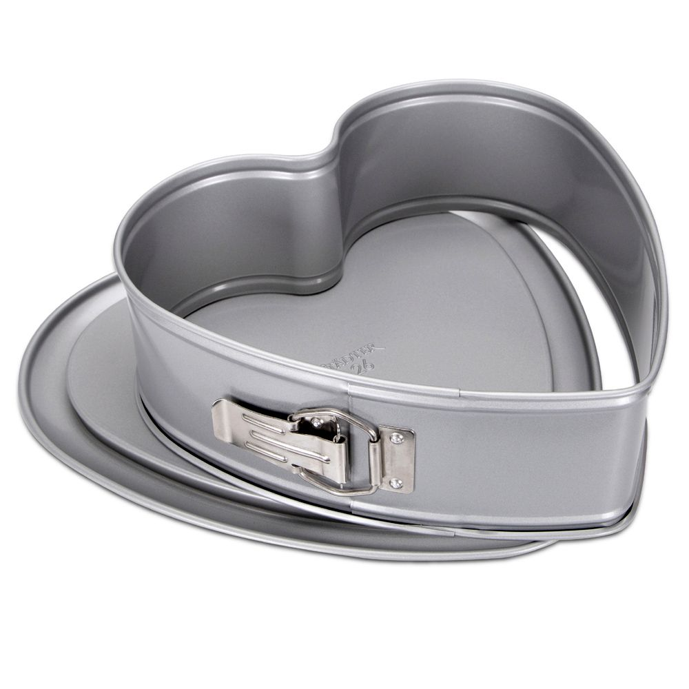 Städter - We-Love-Baking Springform pan Heart - 26 / H 7 cm silver - 2.900 ml