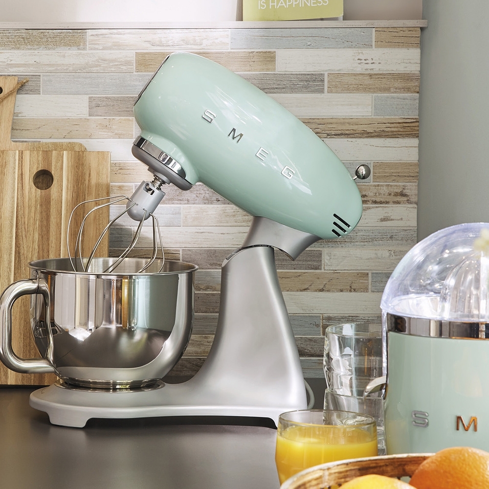 Smeg - Küchenmaschine SMF02 - Pastellgrün Smeg - Küchenmaschine SMF02 - Pastellgrün
