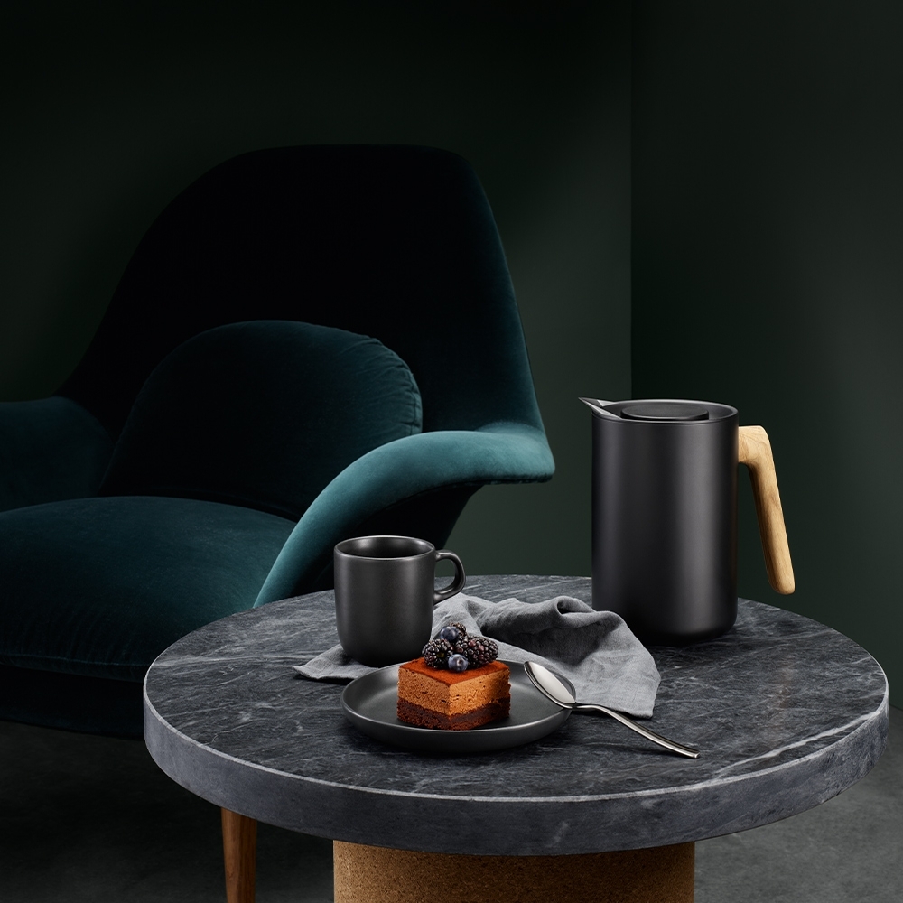 Eva Solo - Vacuum jug 1 L  - NORDIC KITCHEN Eva Solo - Vacuum jug 1 L  - NORDIC KITCHEN