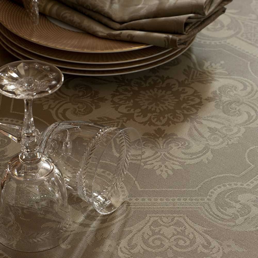 Garnier-Thiebaut Tablecloth - Fontainebleau Tilleul - GS