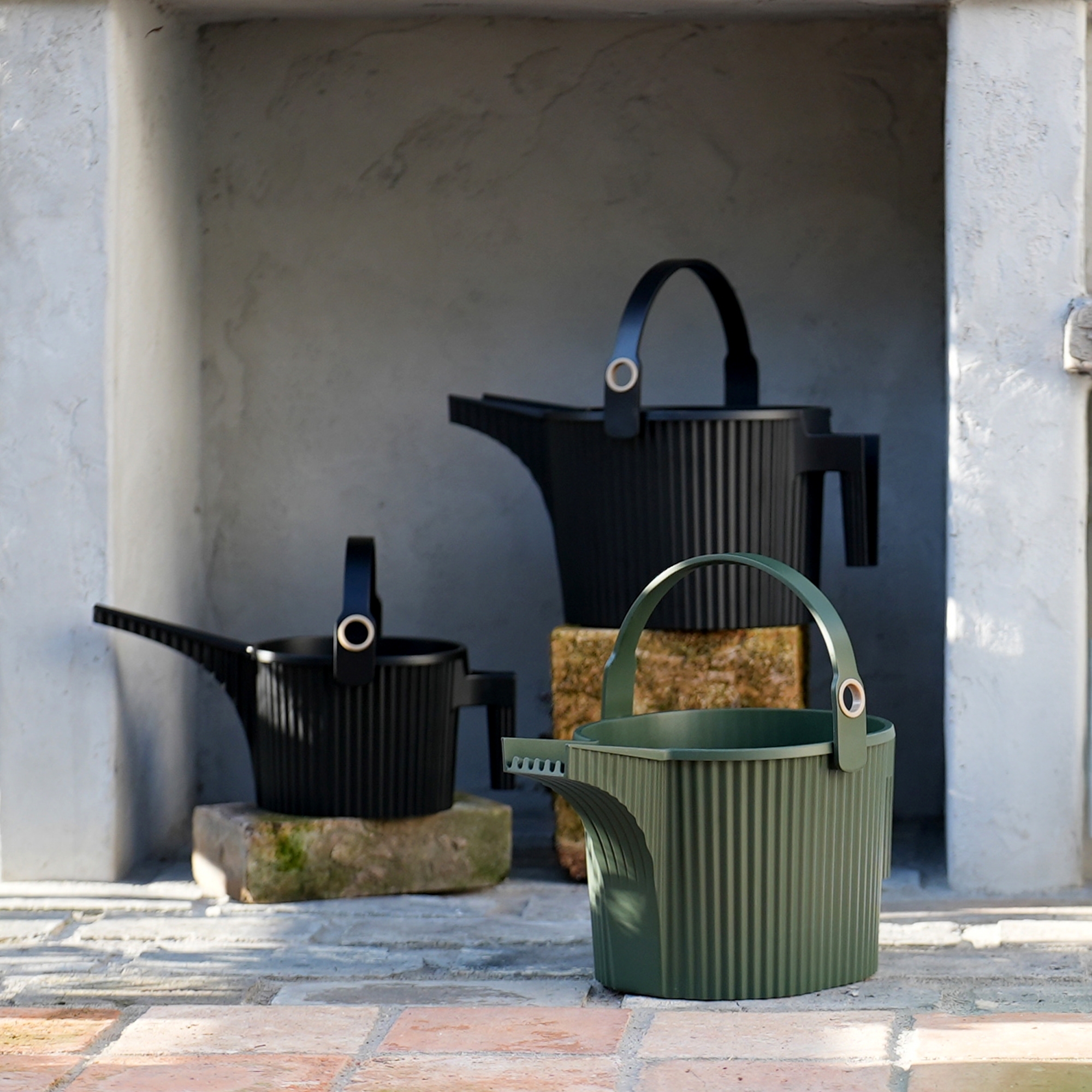 Hachiman - Watering can  1,5 L Garden Beetle | Dark green