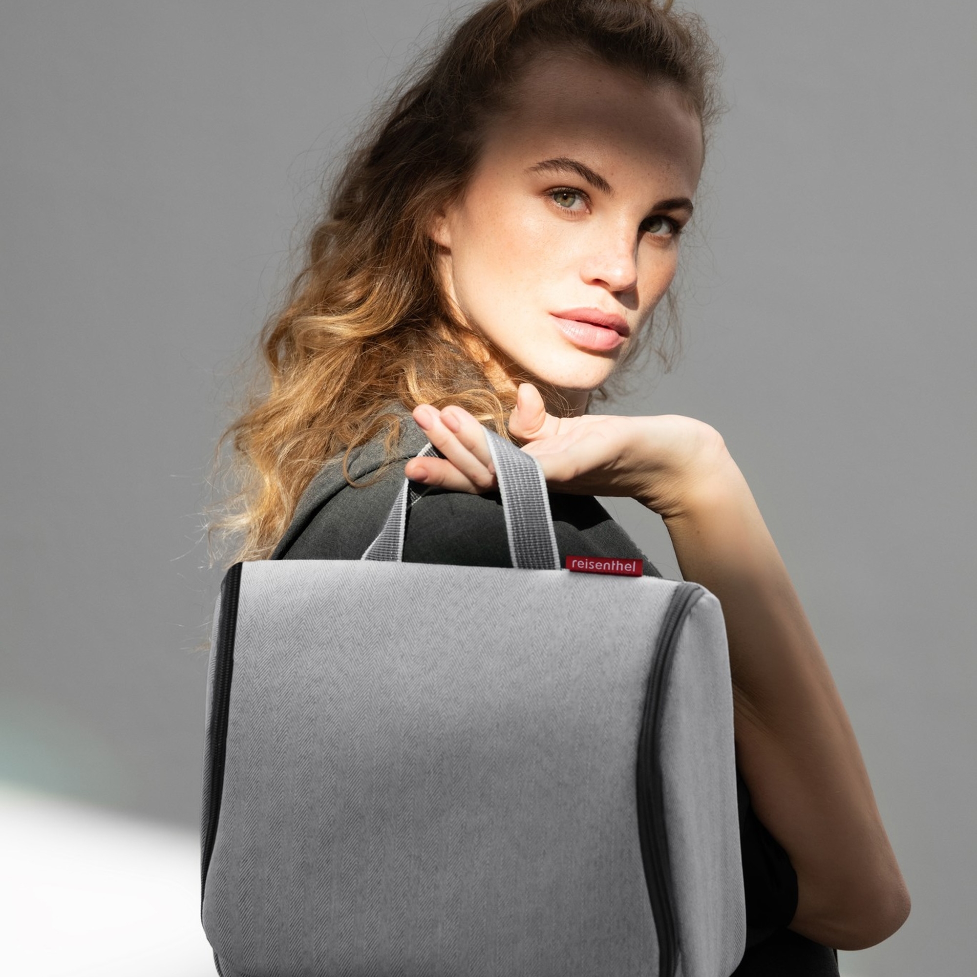 reisenthel - toiletbag XL - herringbone grey reisenthel - toiletbag XL - herringbone grey