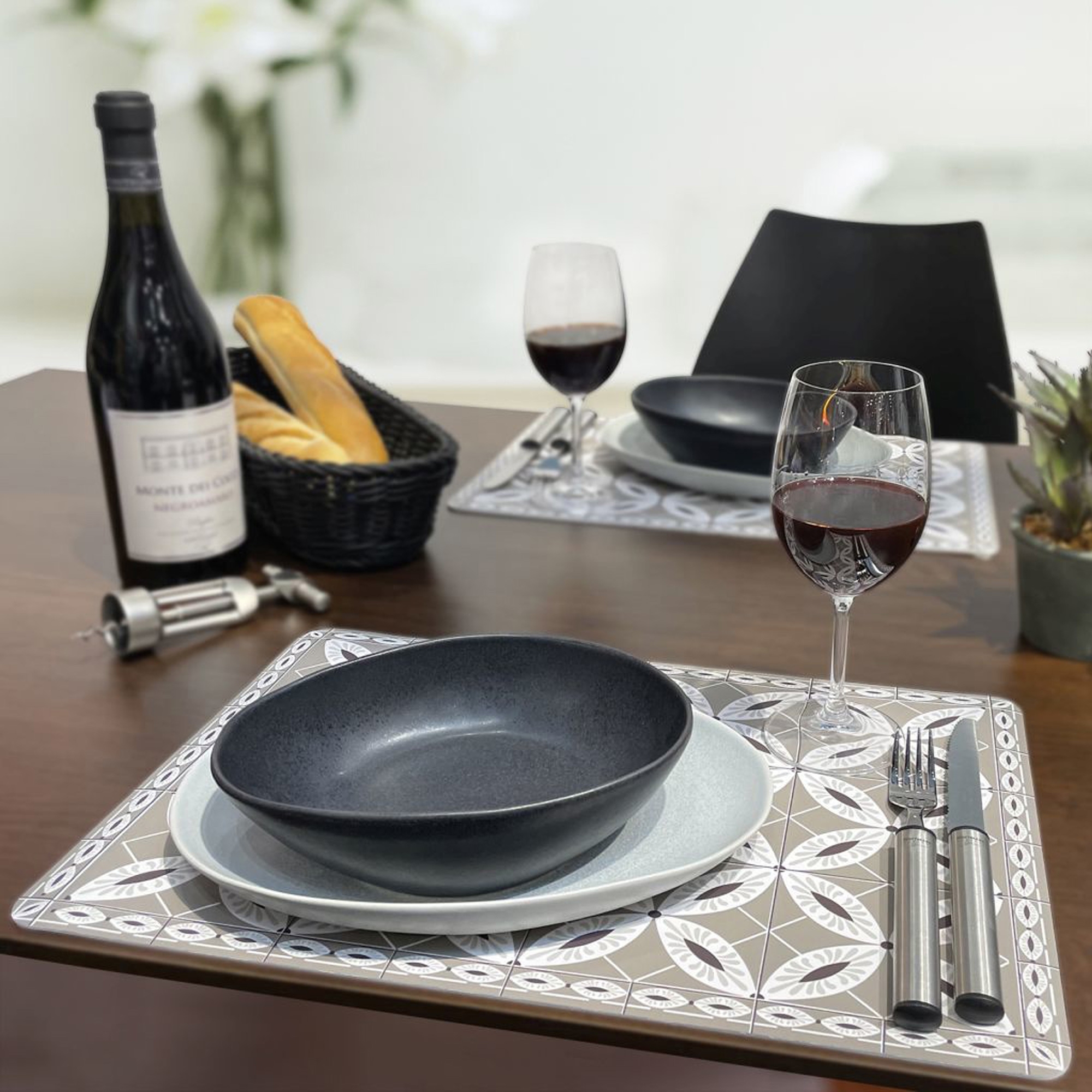Westmark - "Arabesque" table set, 43.5 x 28.5 cm, taupe