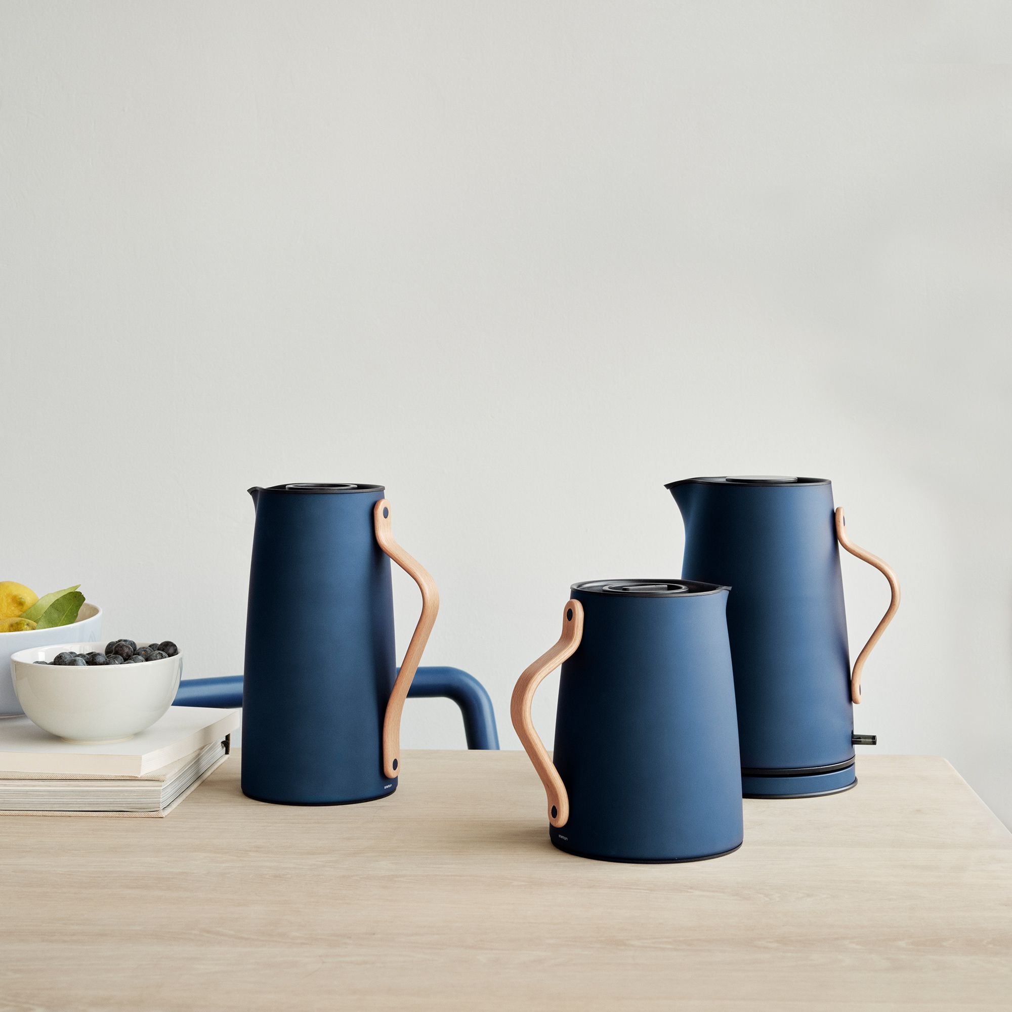 Stelton - Emma - Teeisolierkanne 1 L - Steel