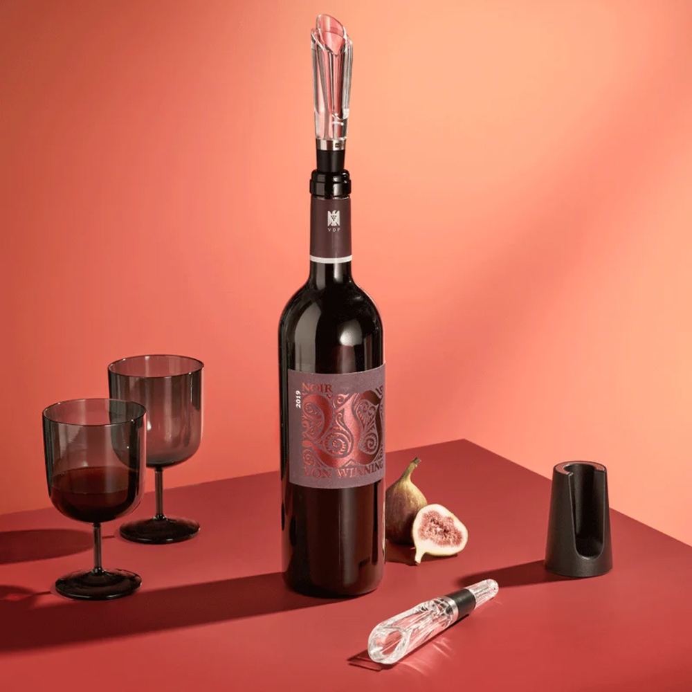 AdHoc AEROVIN aerating pourer on wine bottle