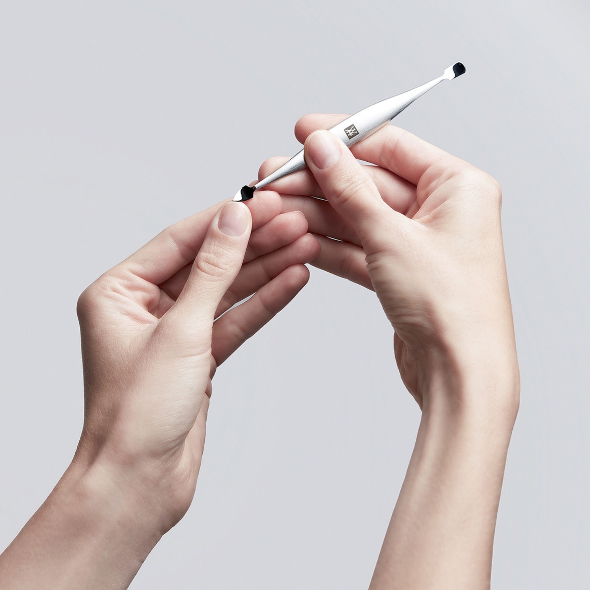 ZWILLING - 2-in-1 Manicure Tool
