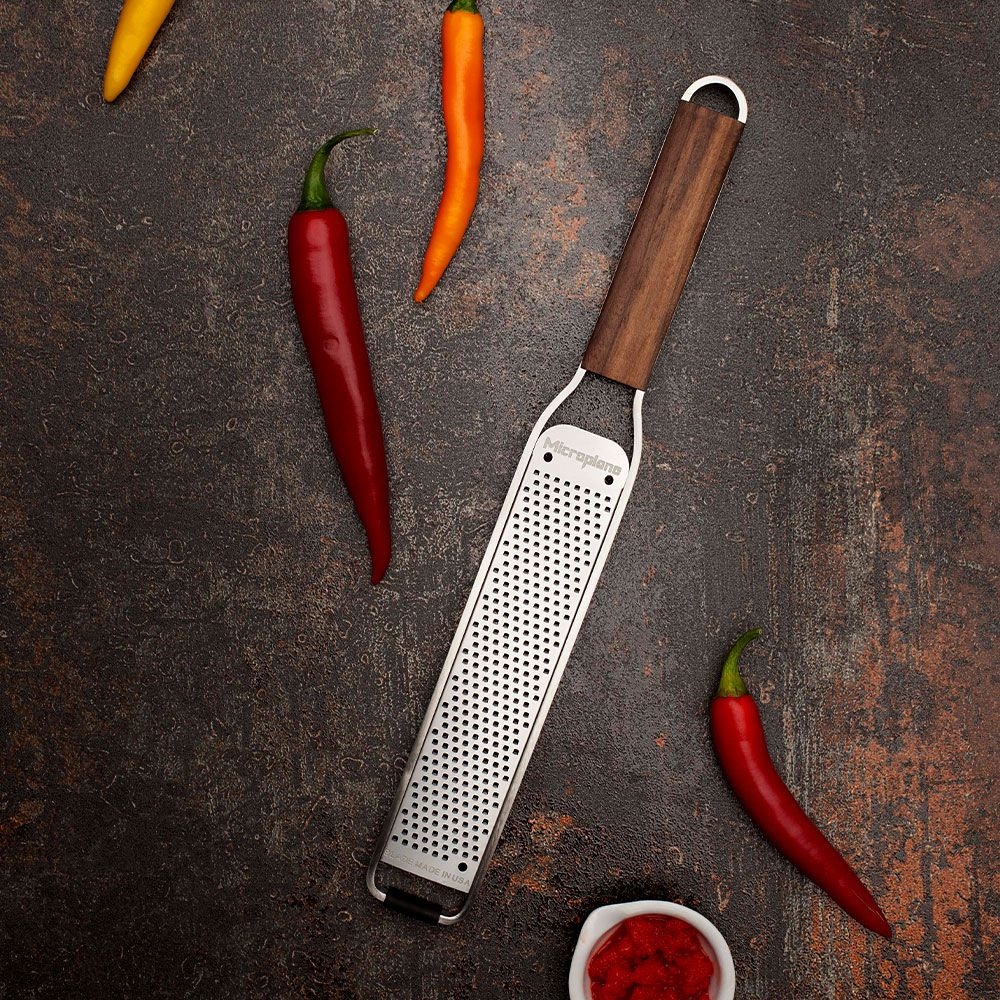 Microplane - Master Grater Set - Zester and a very coarse grater Microplane - Master Grater Set - Zester and a very coarse grater