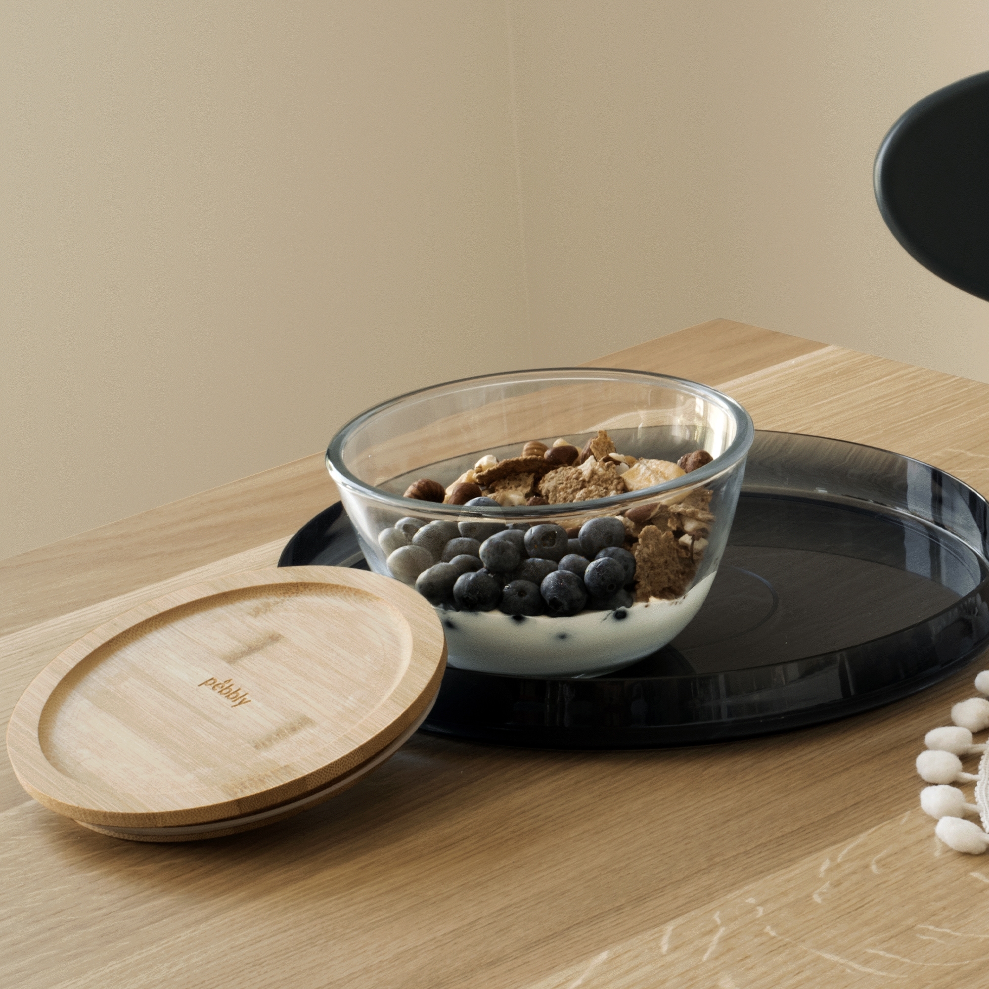 Pebbly - Glass bowl with bamboo lid - 770 ml Pebbly - Glass bowl with bamboo lid - 770 ml