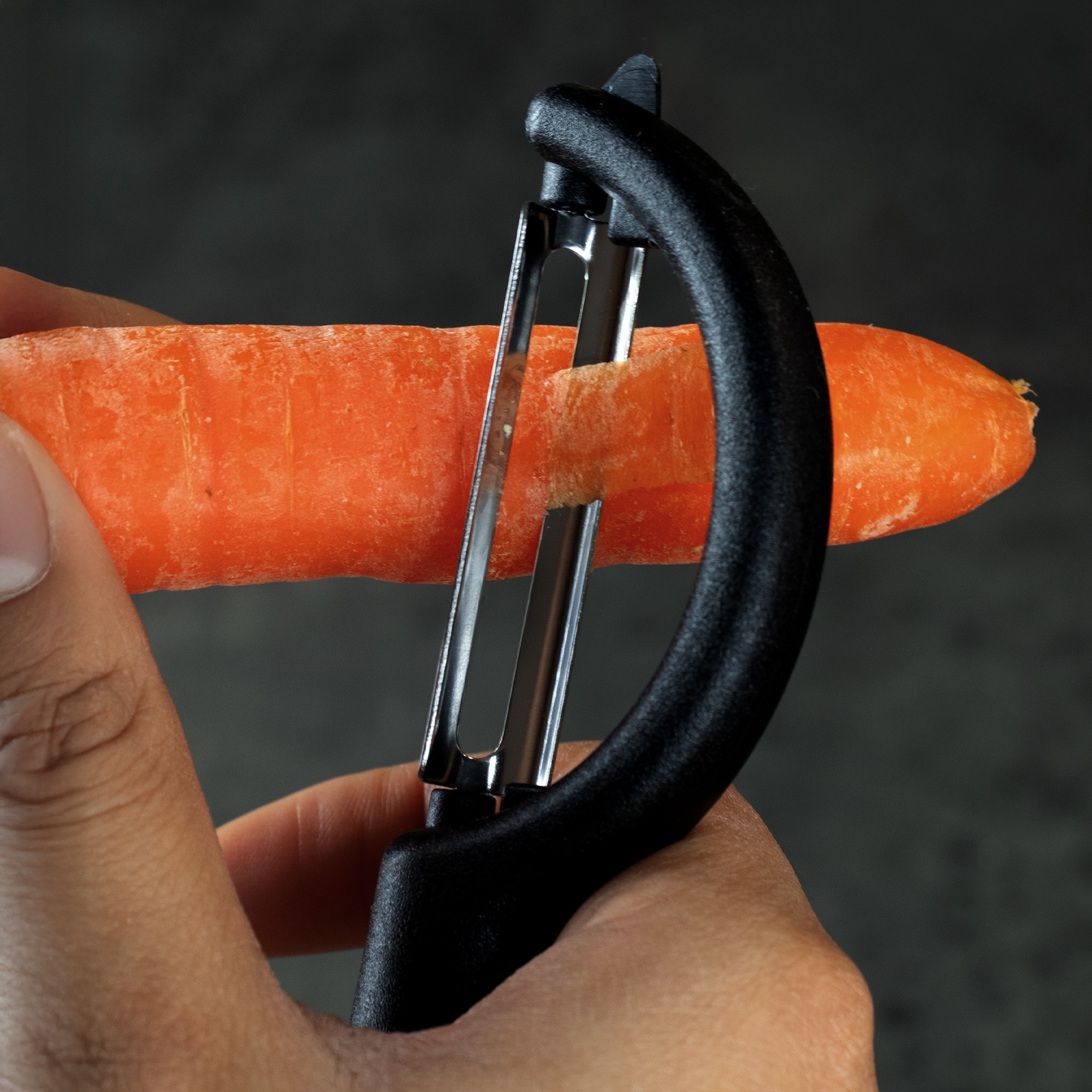 Culinaris P-peeler PELARIO peeling carrot