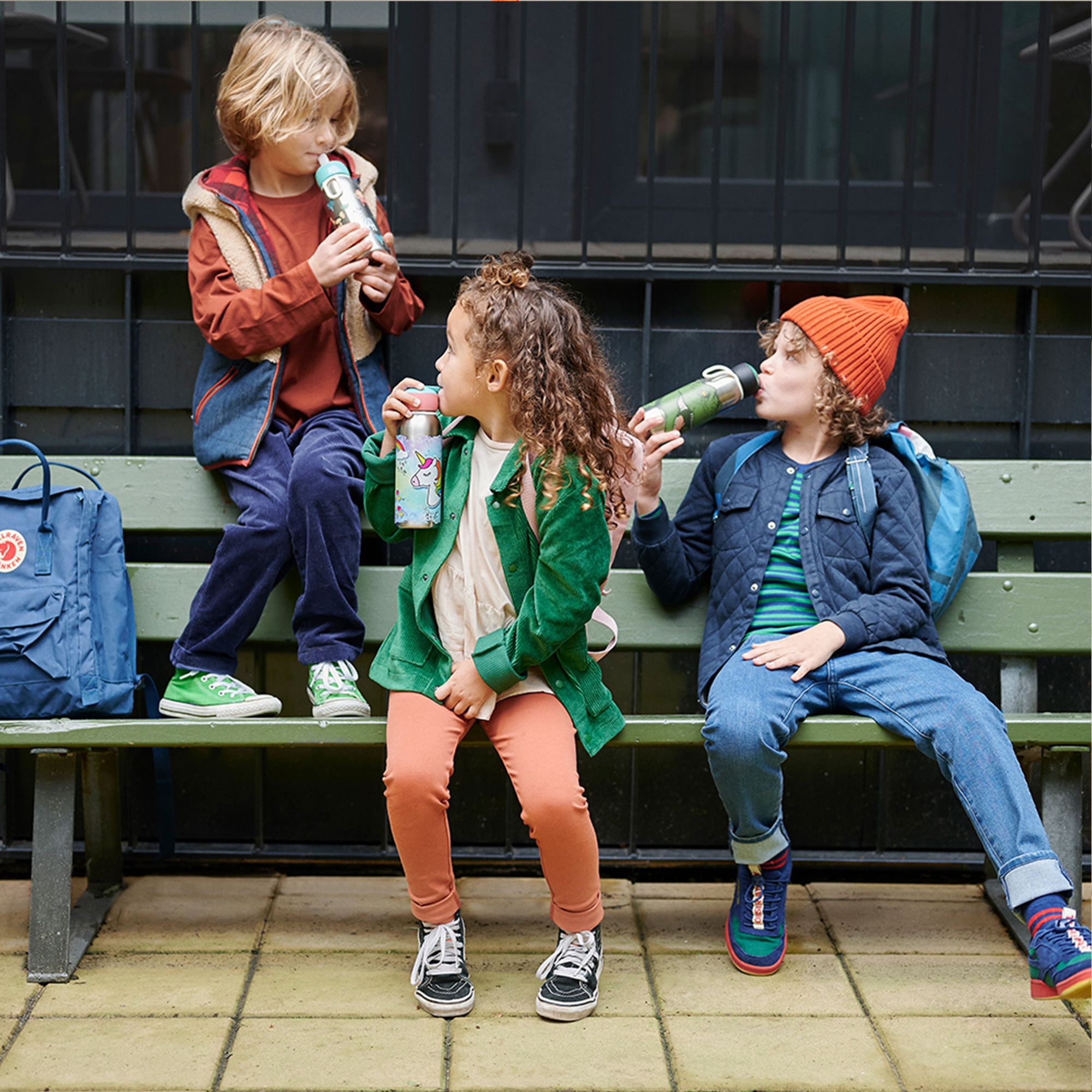 Children drinking from Mepal Campus Flip-Up bottle